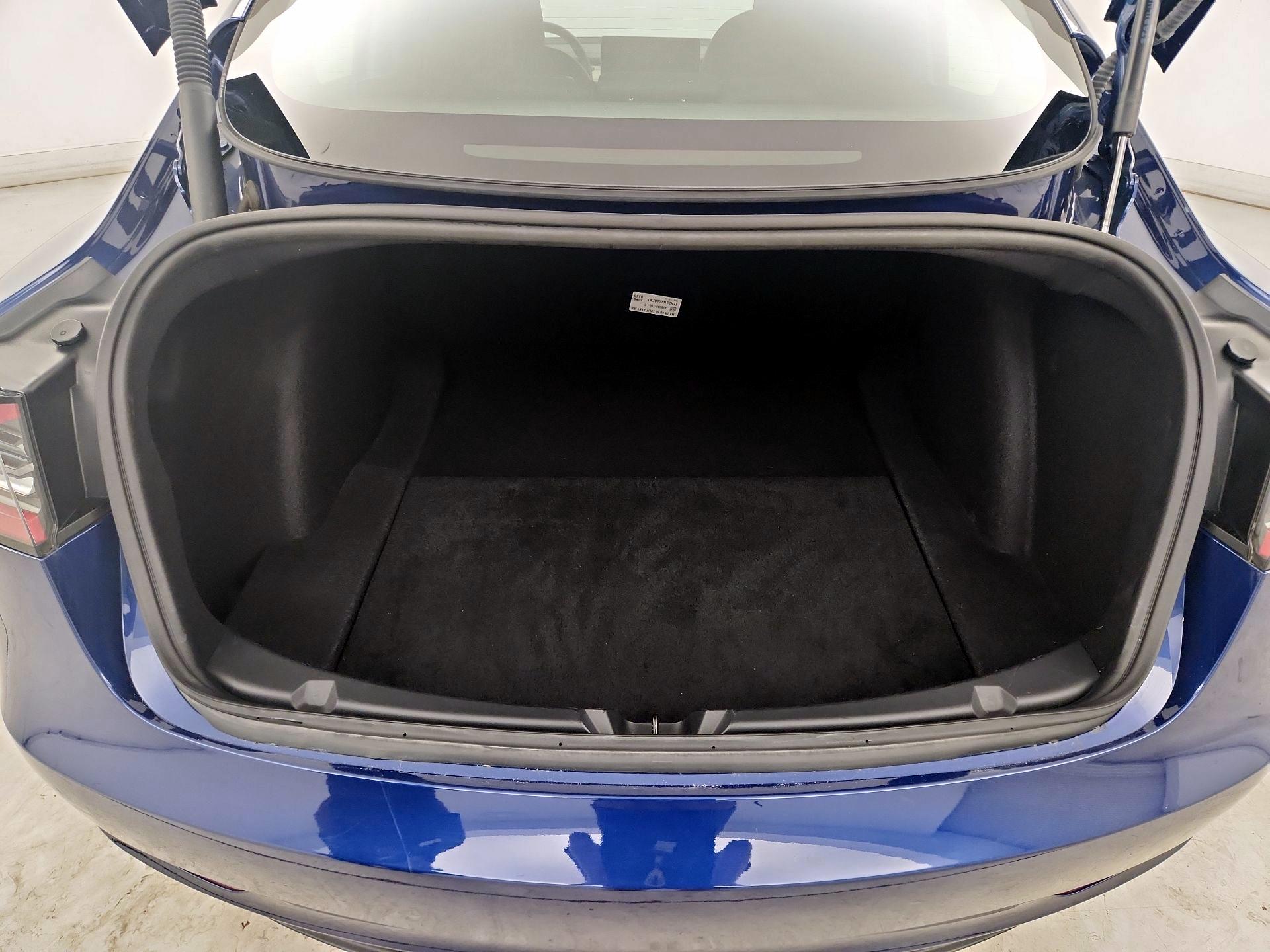 Thumbnail: 2023 Tesla Model 3 - 20