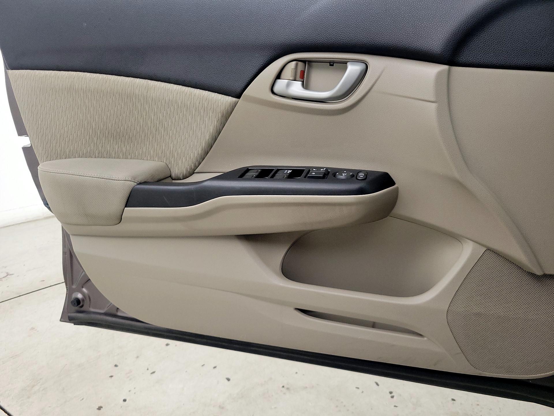 Thumbnail: 2014 Honda Civic - 12
