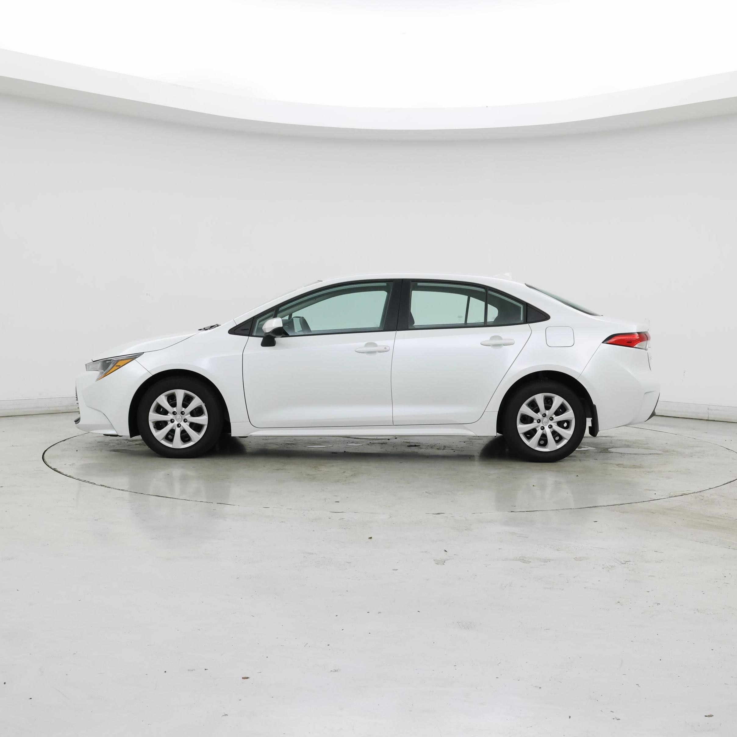 Thumbnail: 2023 Toyota Corolla - 3