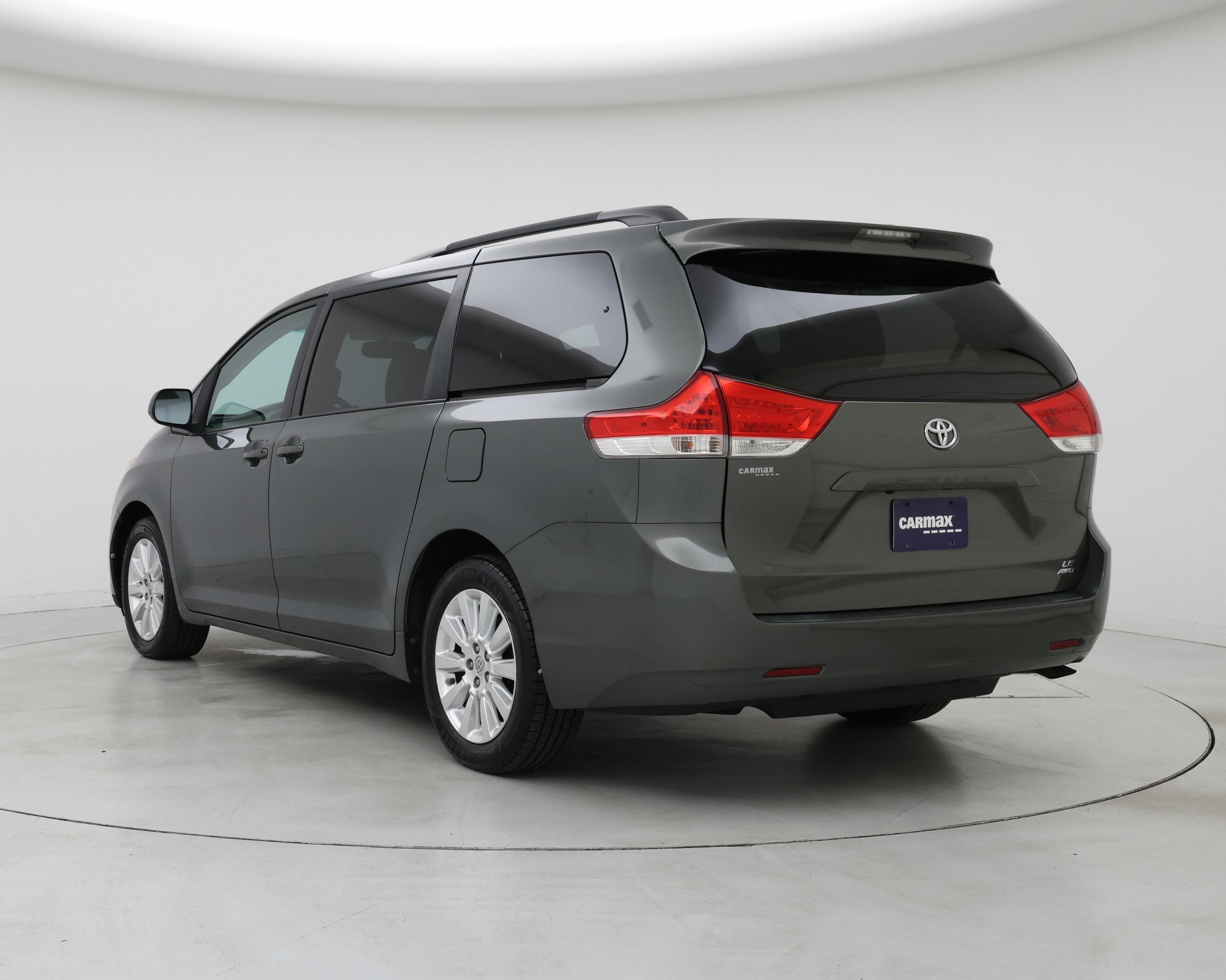 Thumbnail: 2013 Toyota Sienna - 2