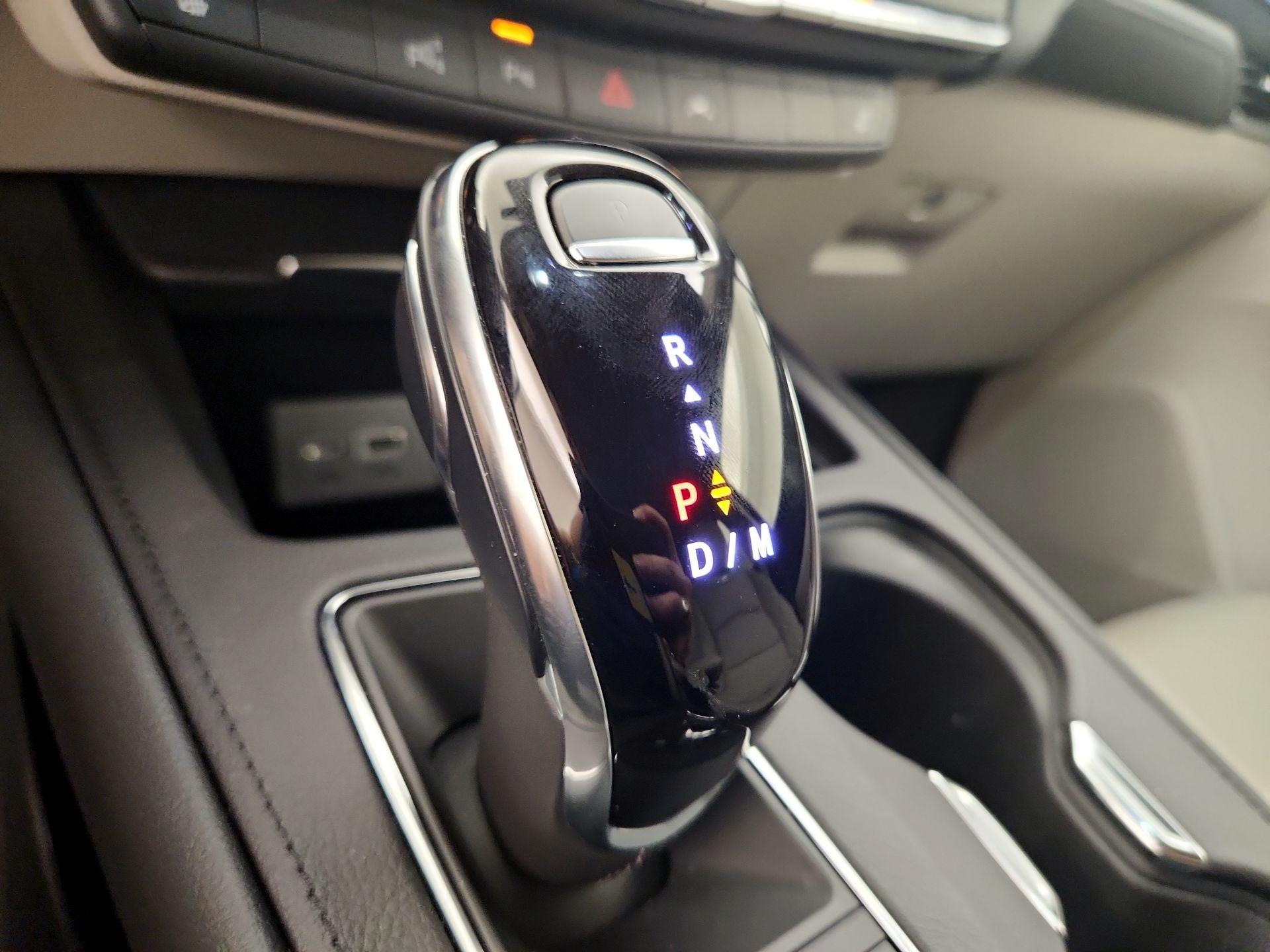 Thumbnail: 2022 Cadillac XT4 - 17