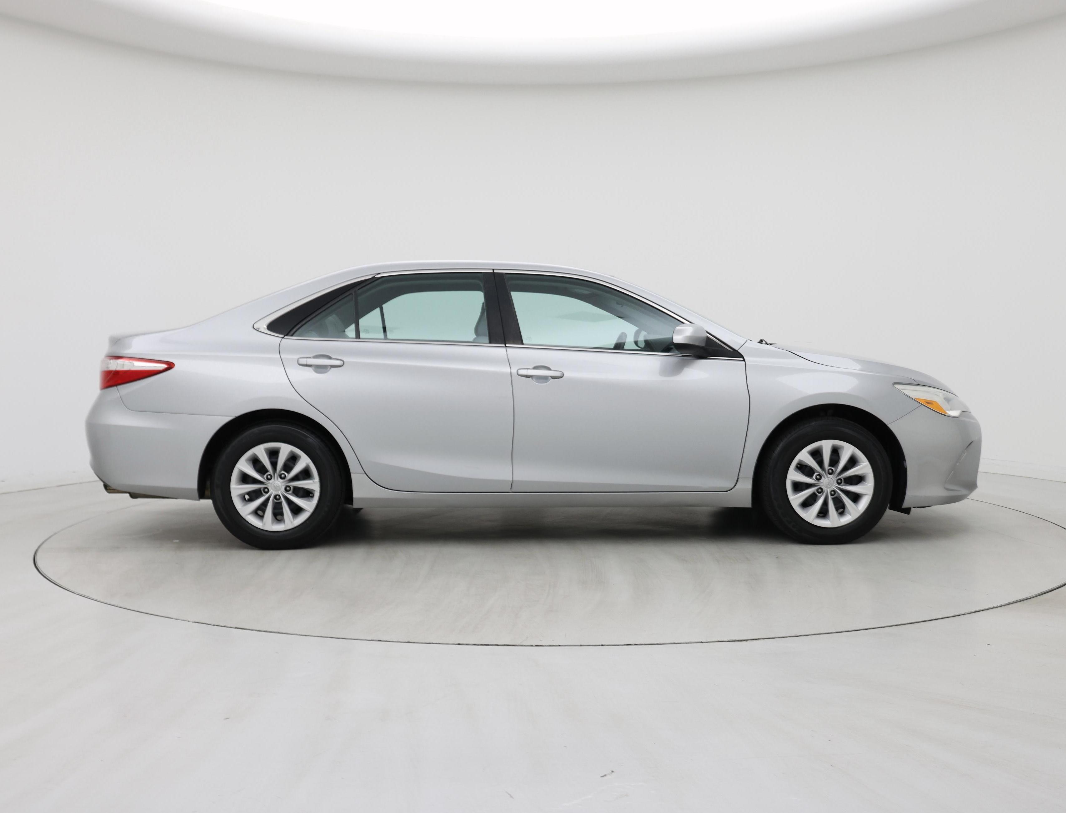Thumbnail: 2016 Toyota Camry - 7