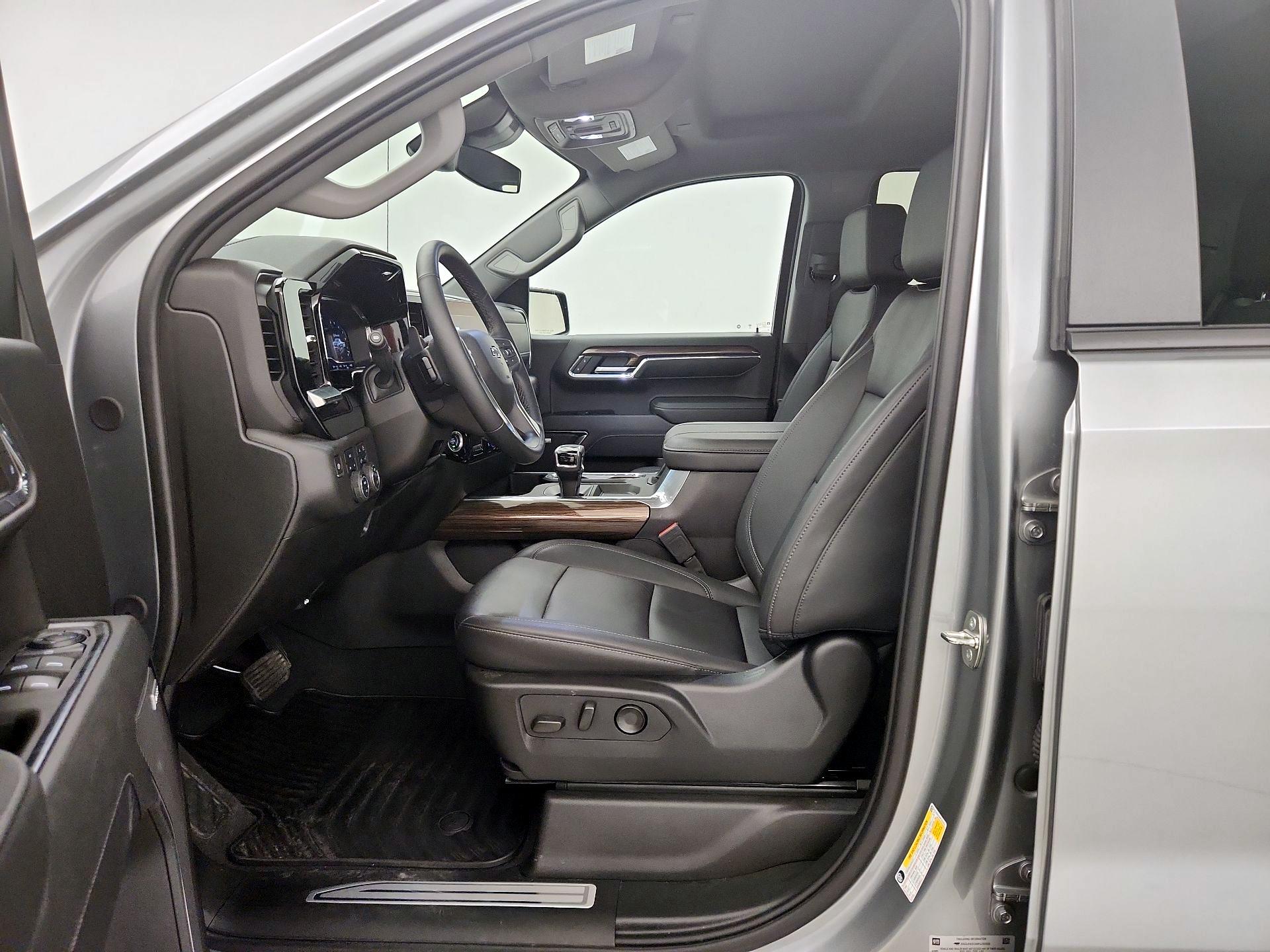 Thumbnail: 2024 Chevrolet Silverado 1500 - 11