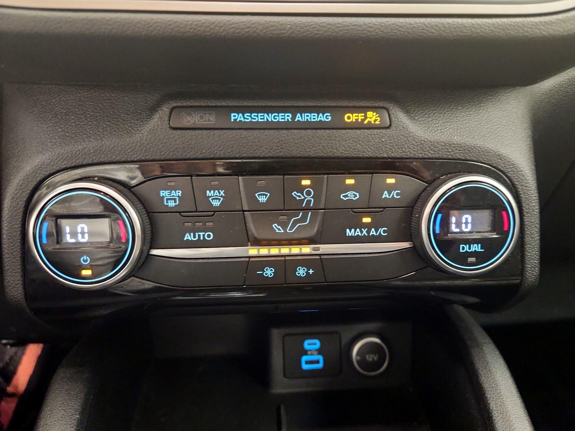 Thumbnail: 2021 Ford Escape - 17