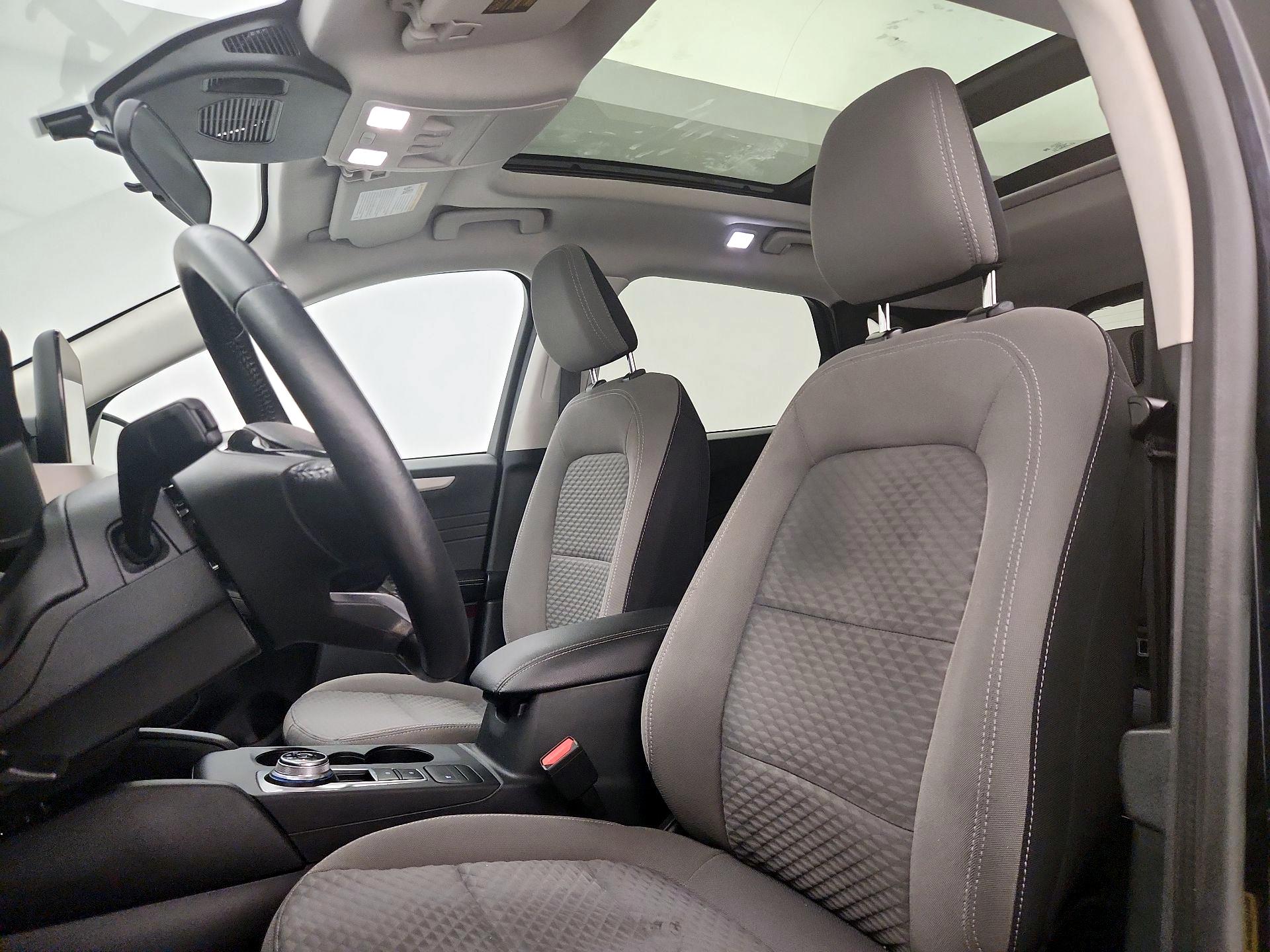 Thumbnail: 2021 Ford Escape - 20