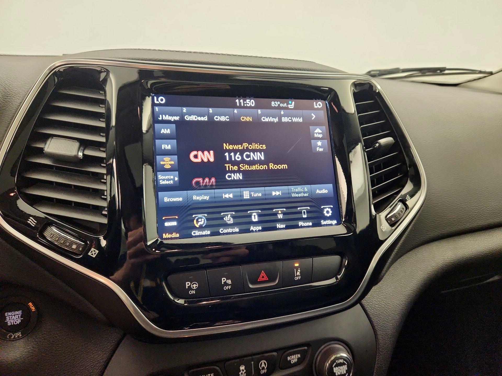 Thumbnail: 2021 Jeep Cherokee - 15
