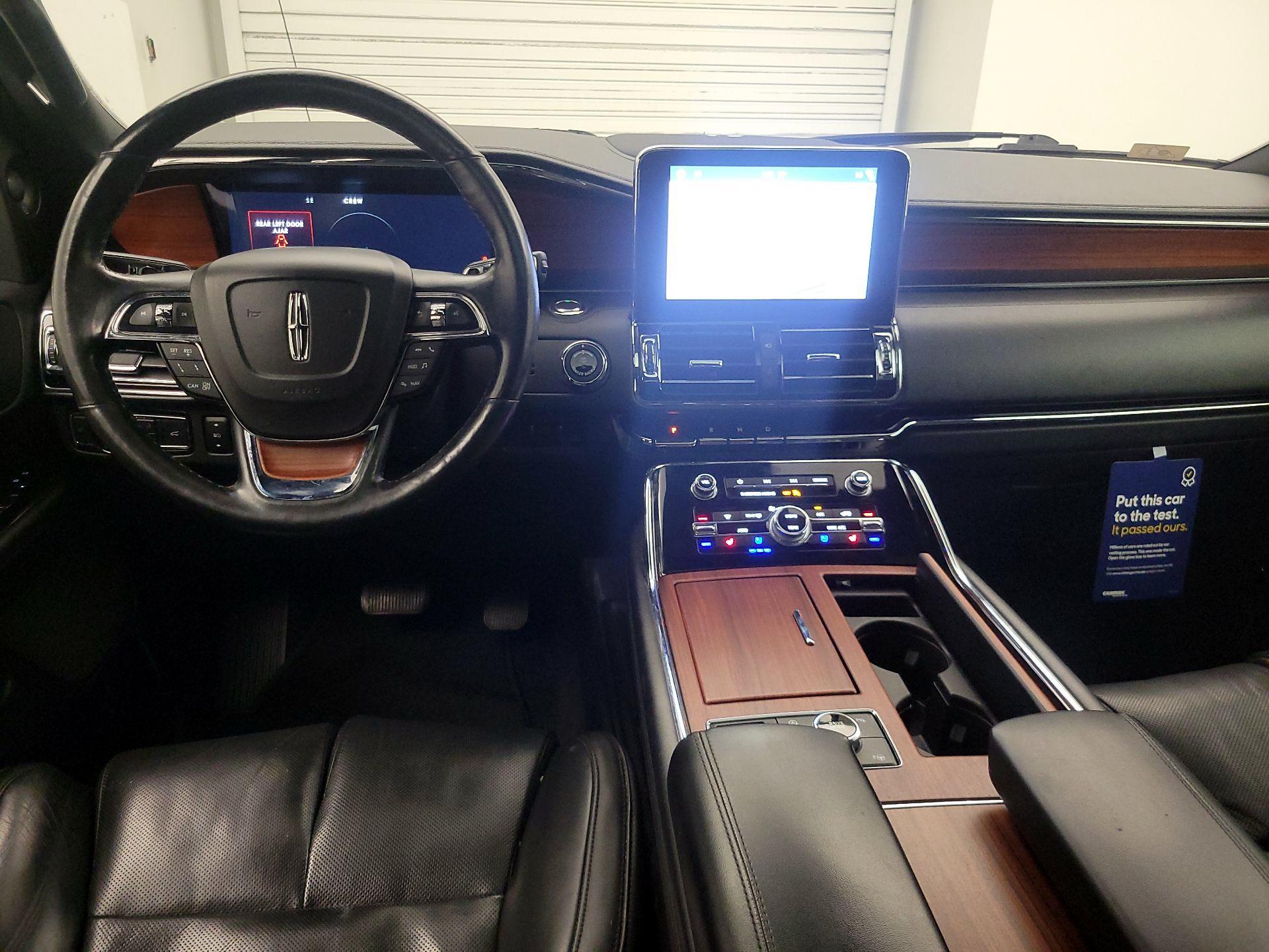 Thumbnail: 2018 Lincoln Navigator - 9