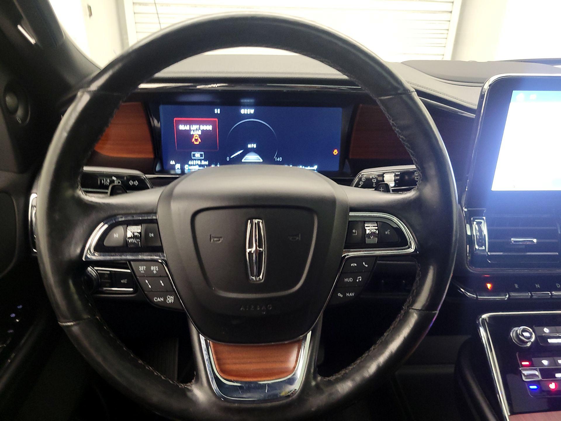 Thumbnail: 2018 Lincoln Navigator - 10