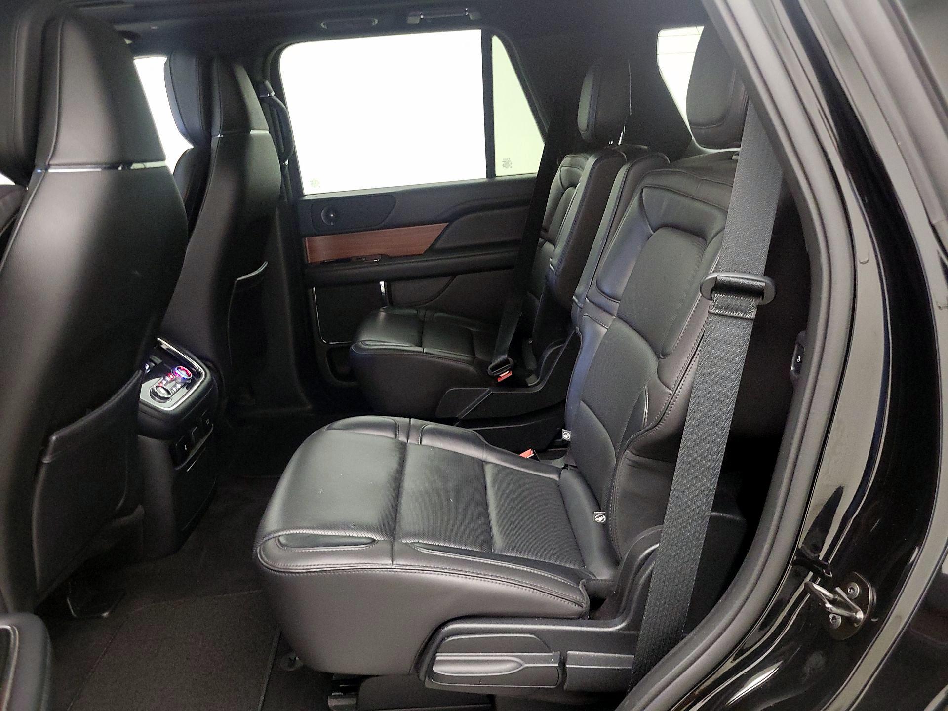 Thumbnail: 2018 Lincoln Navigator - 20