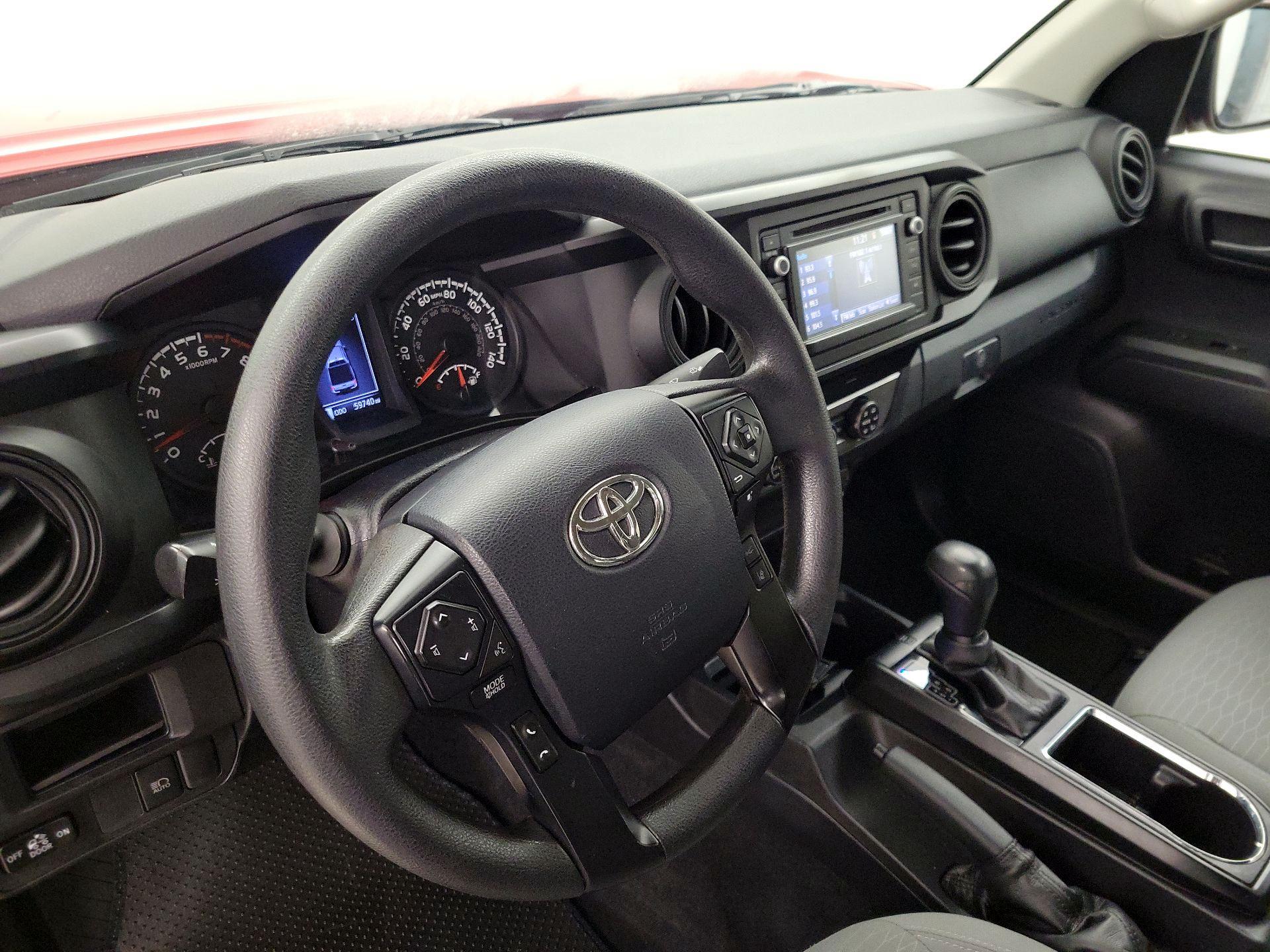 Thumbnail: 2019 Toyota Tacoma - 9