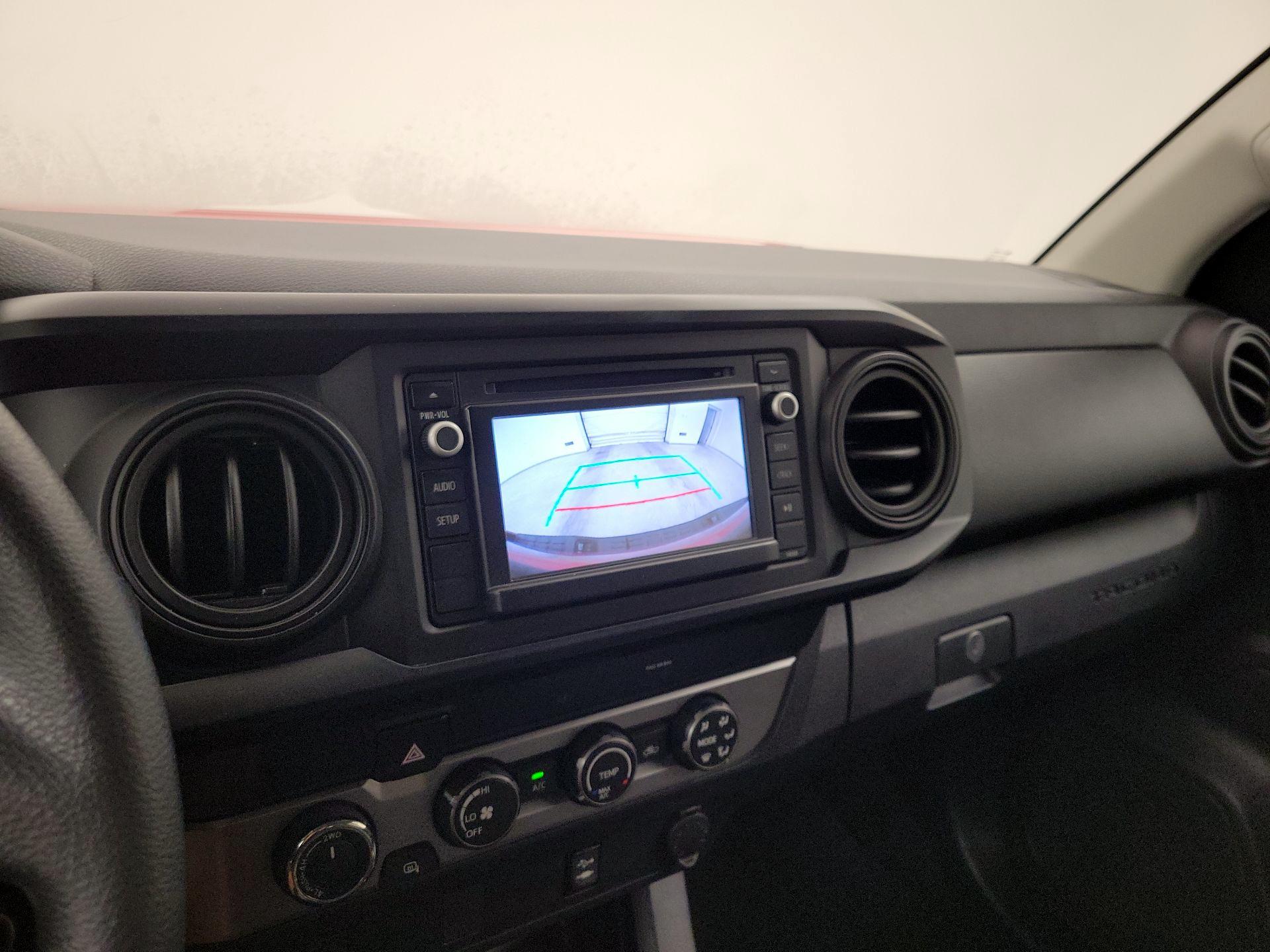 Thumbnail: 2019 Toyota Tacoma - 14