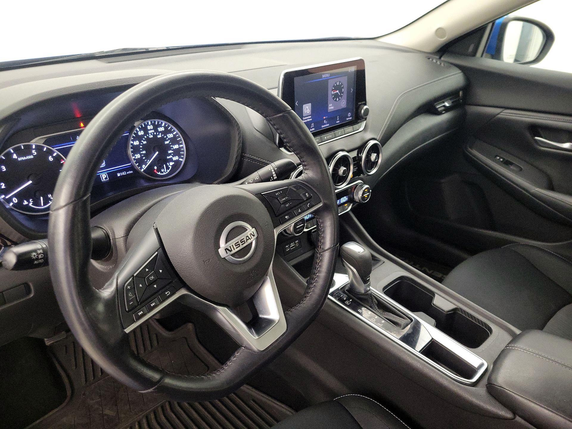 Thumbnail: 2020 Nissan Sentra - 9