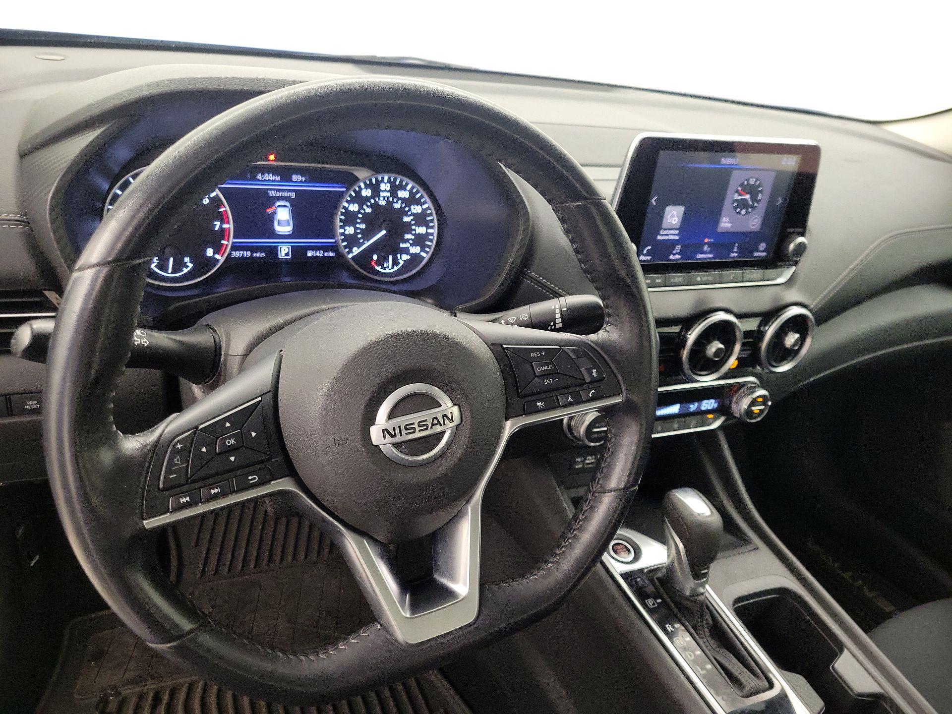 Thumbnail: 2020 Nissan Sentra - 10