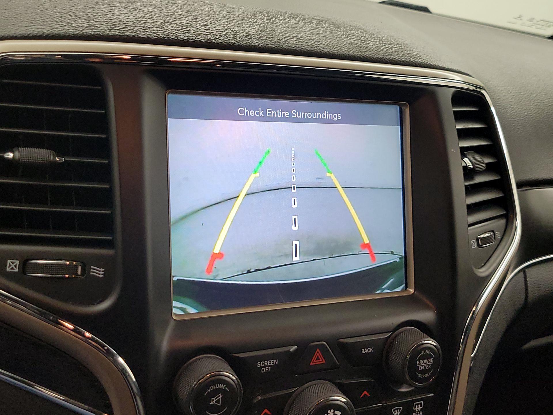 Thumbnail: 2016 Jeep Grand Cherokee - 15