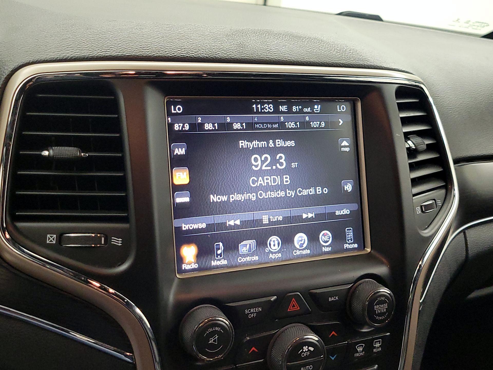 Thumbnail: 2016 Jeep Grand Cherokee - 16