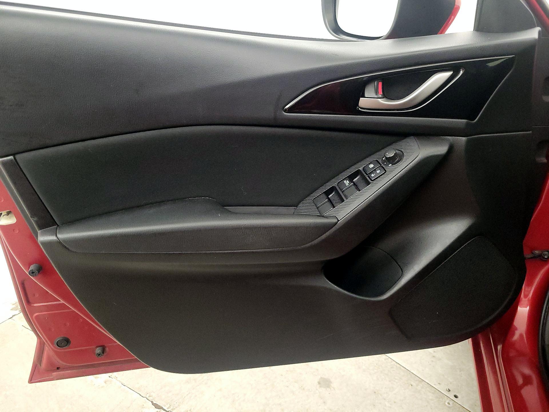 Thumbnail: 2015 Mazda Mazda3 - 12