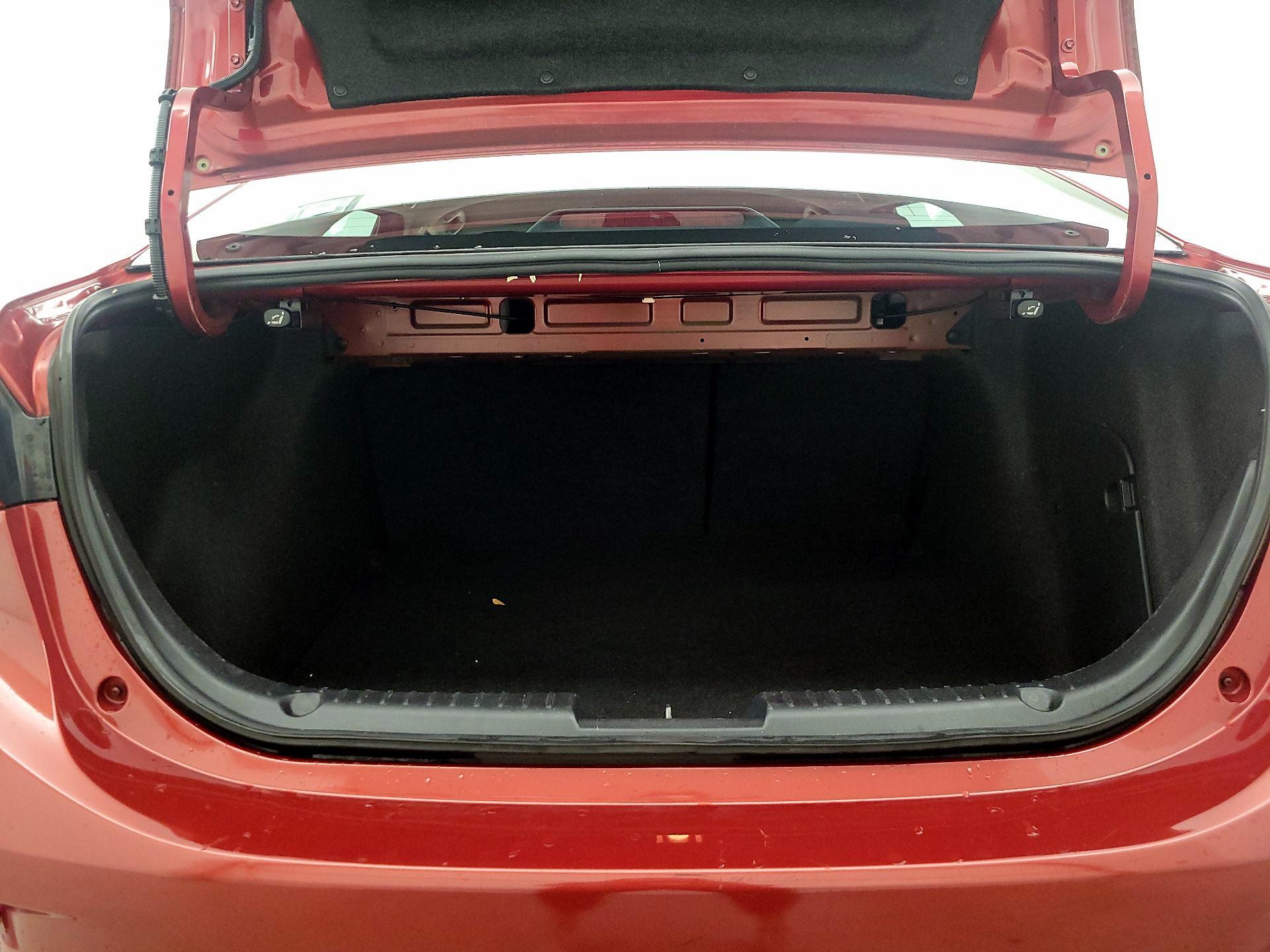 Thumbnail: 2015 Mazda Mazda3 - 19