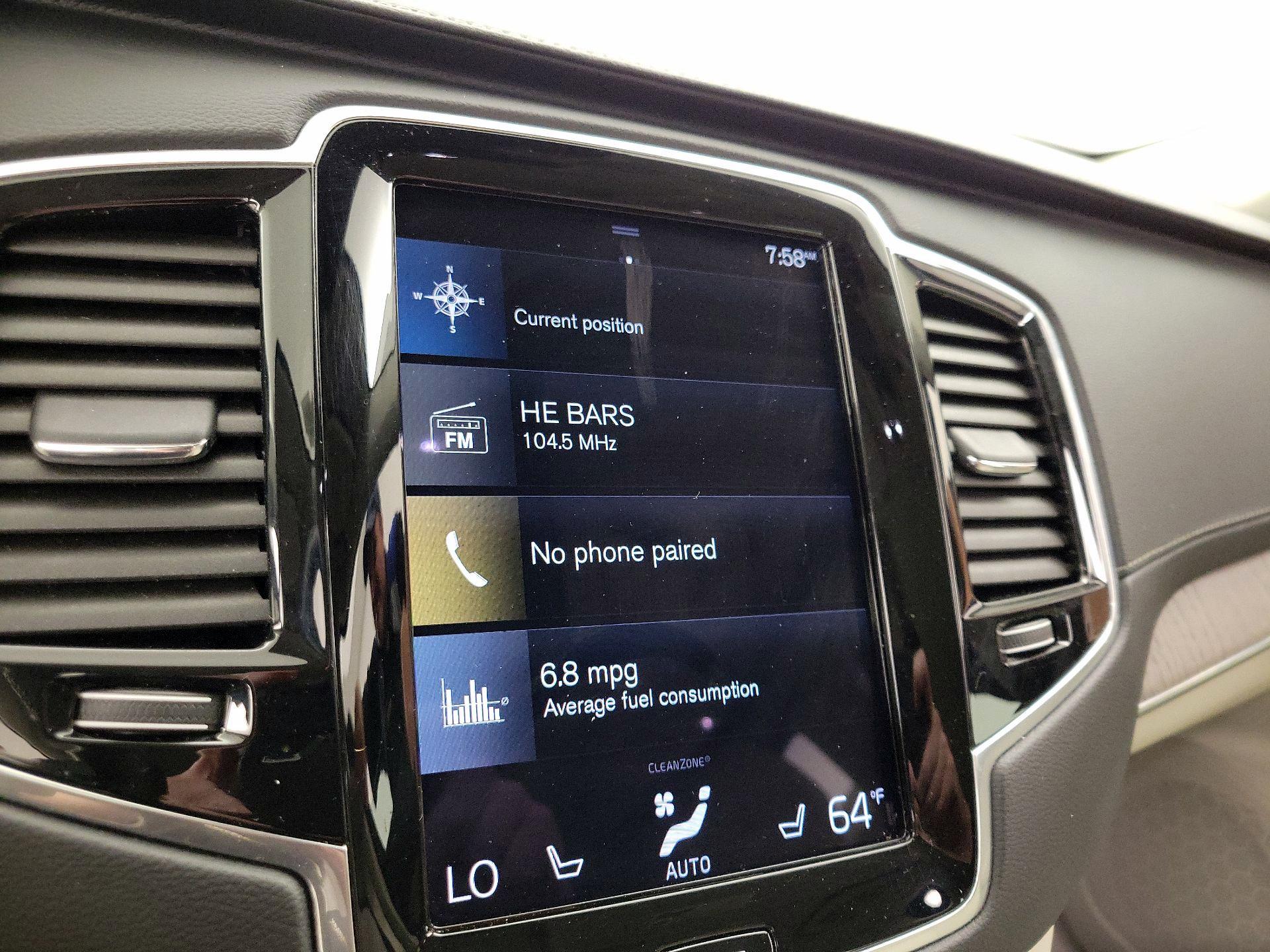 Thumbnail: 2021 Volvo XC90 - 16