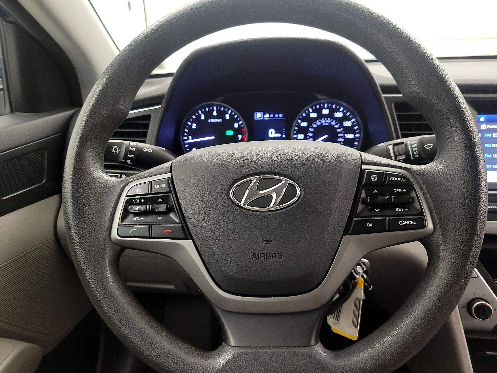 Thumbnail: 2018 Hyundai Elantra - 10