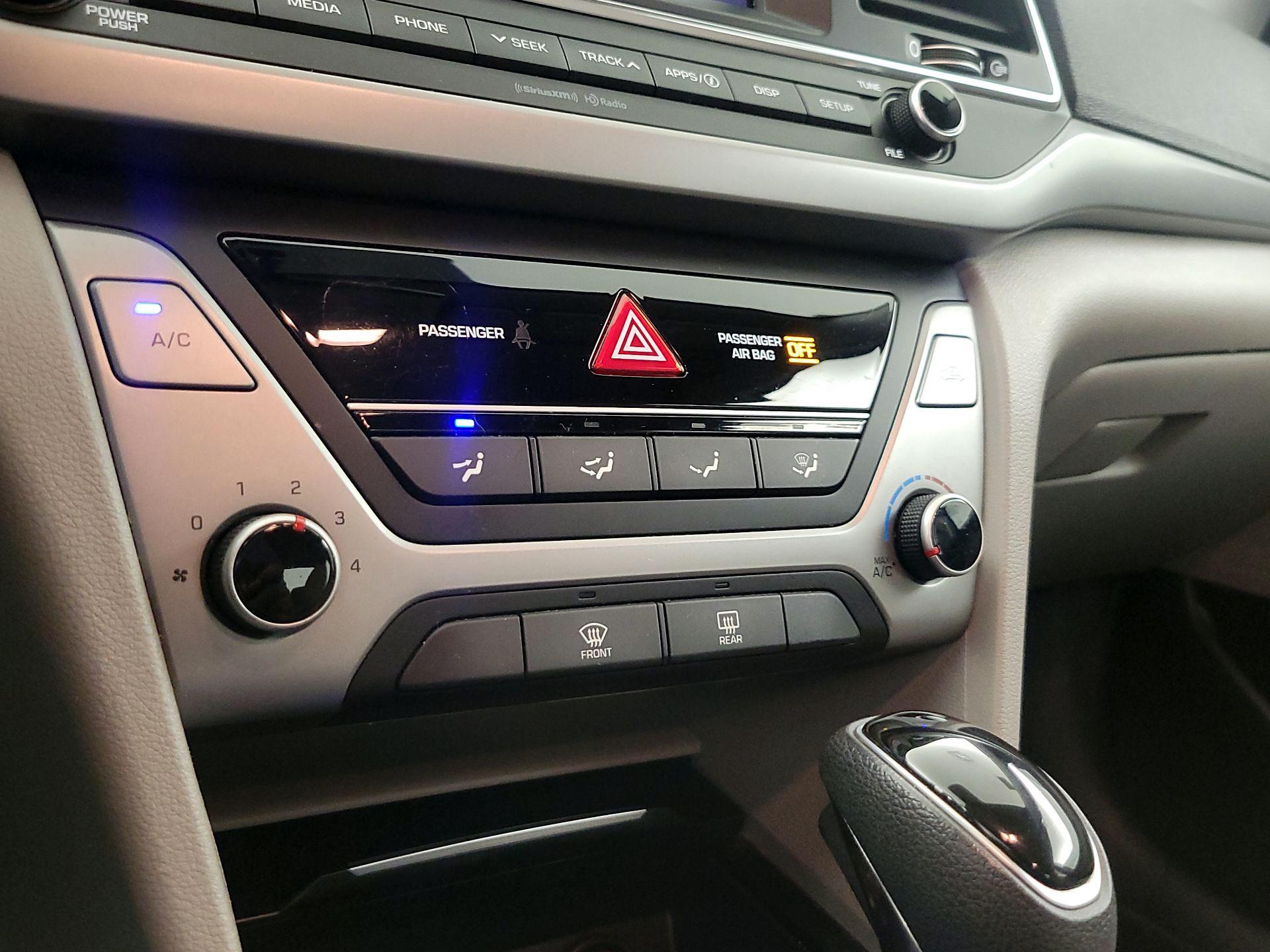 Thumbnail: 2018 Hyundai Elantra - 16