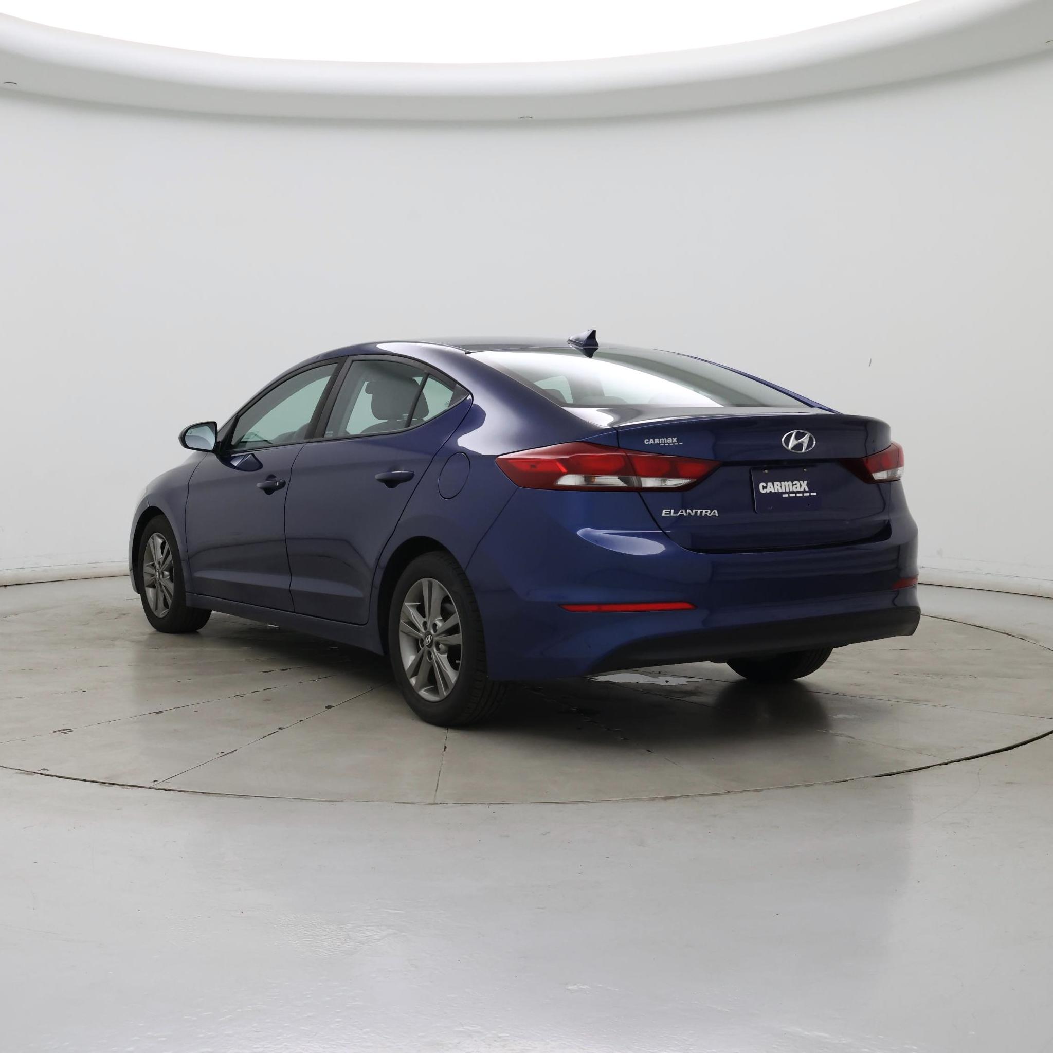 Thumbnail: 2018 Hyundai Elantra - 2