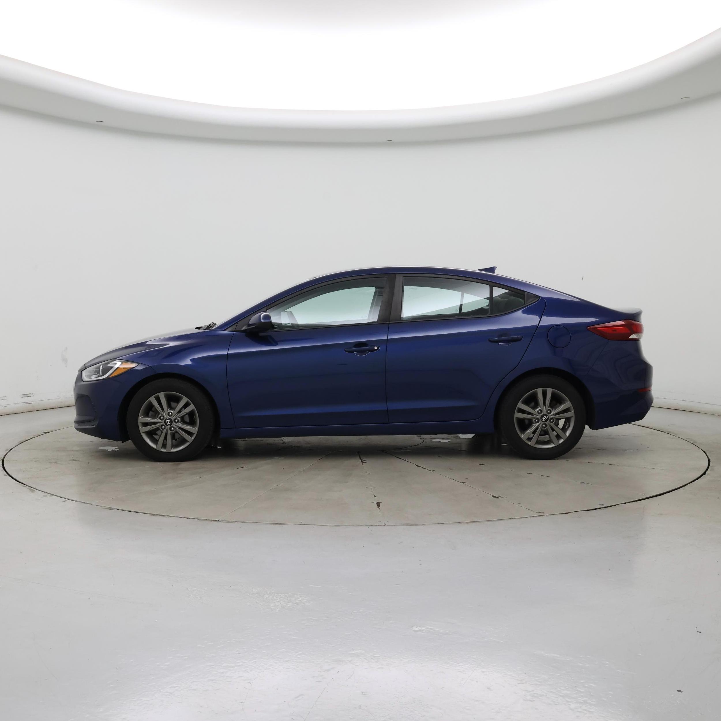 Thumbnail: 2018 Hyundai Elantra - 3