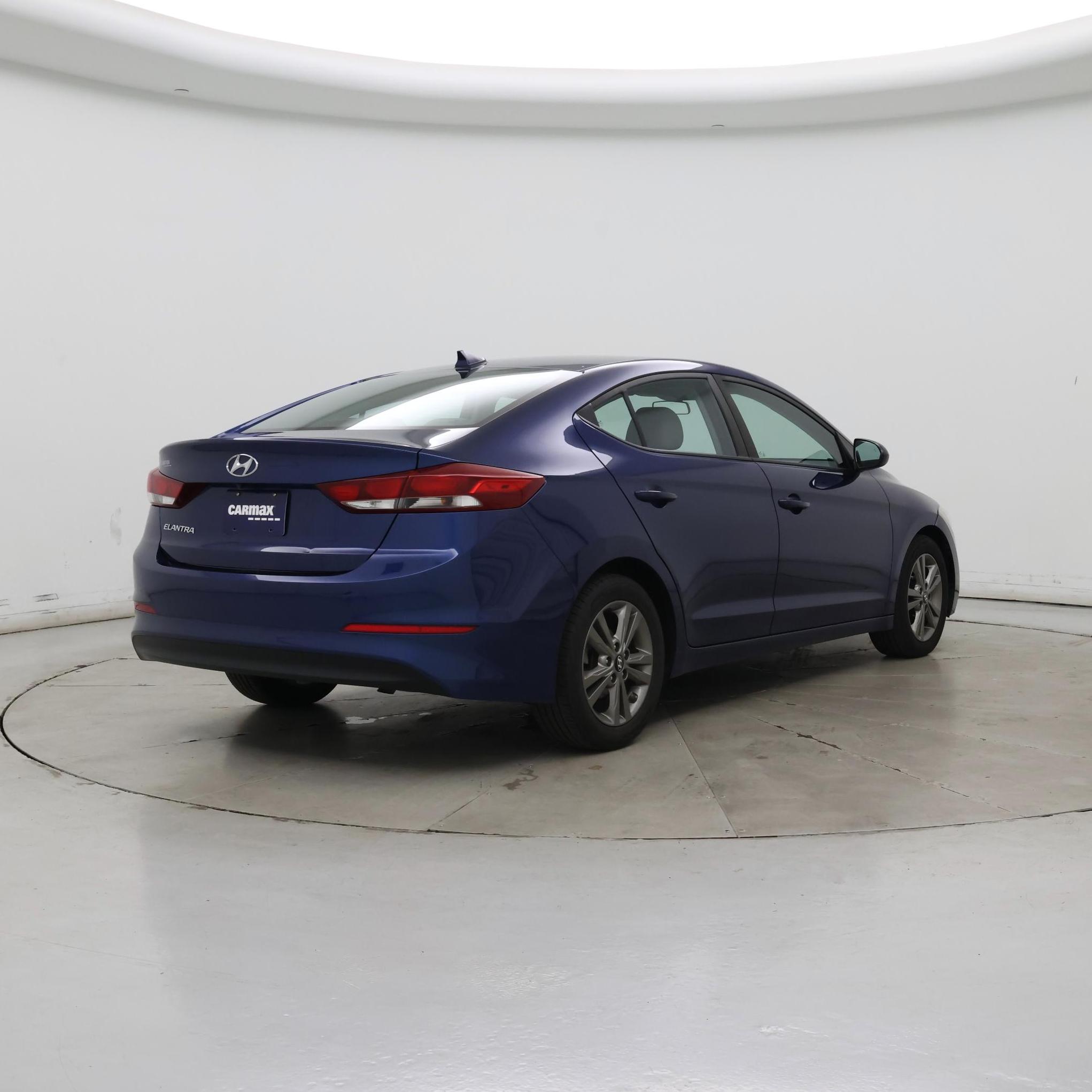 Thumbnail: 2018 Hyundai Elantra - 8