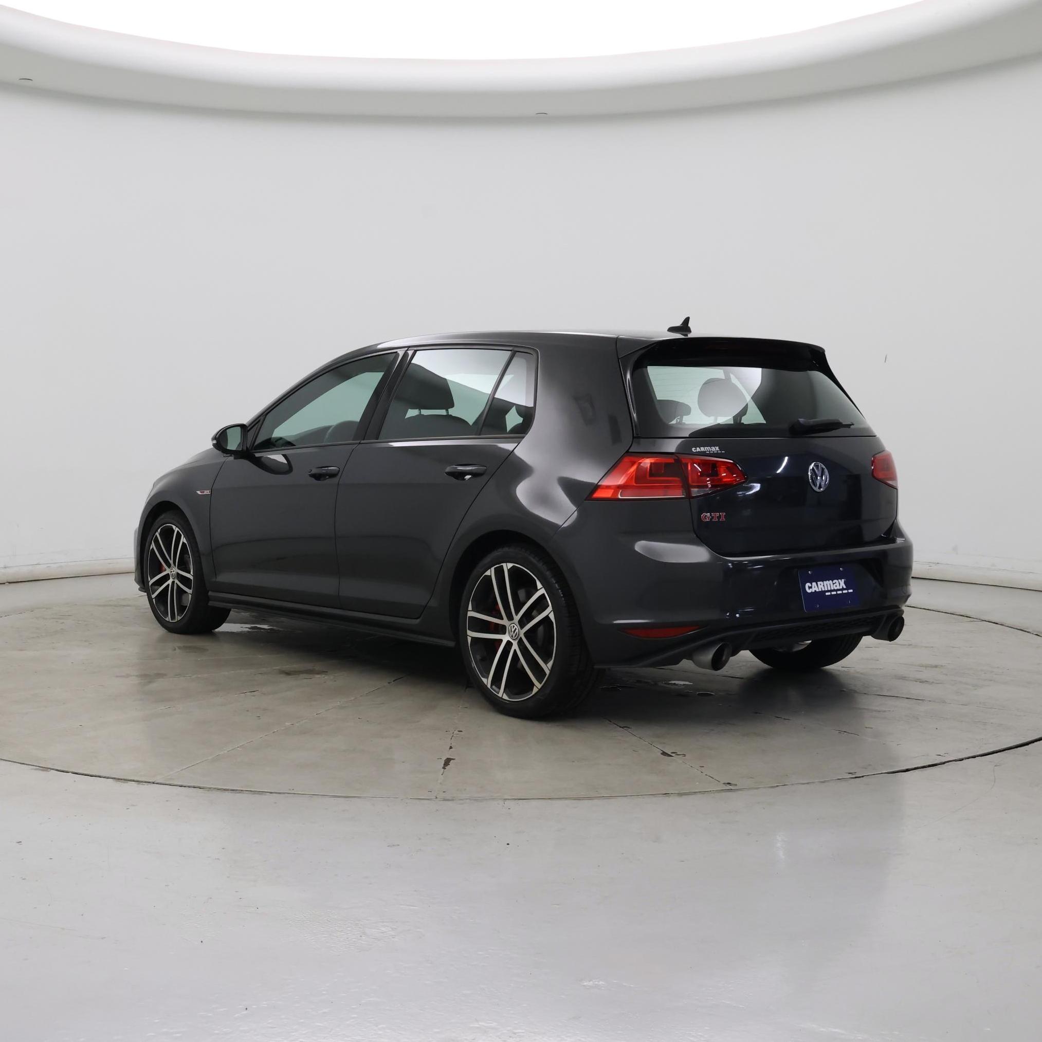 Thumbnail: 2017 Volkswagen Golf - 2