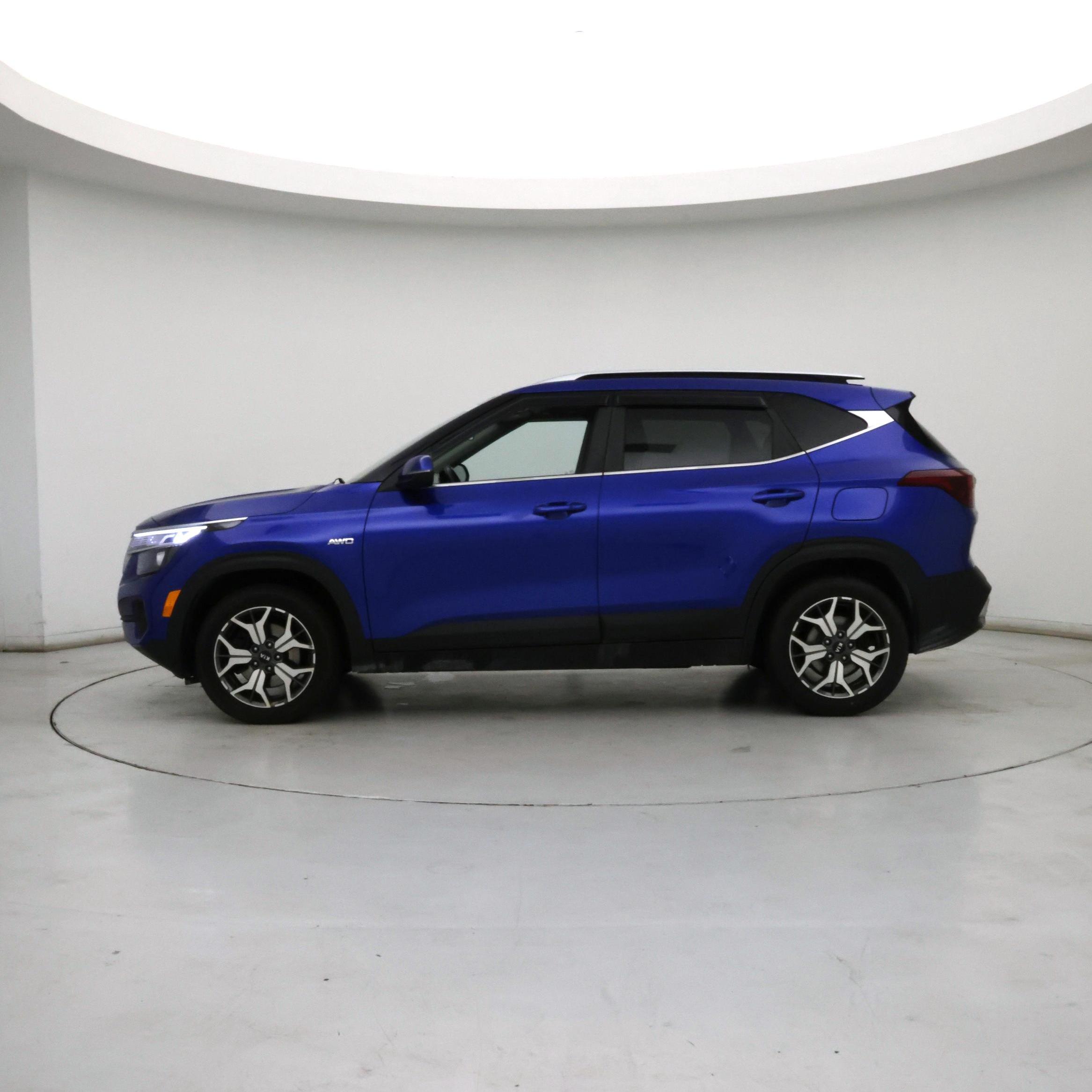 Thumbnail: 2021 Kia Seltos - 3