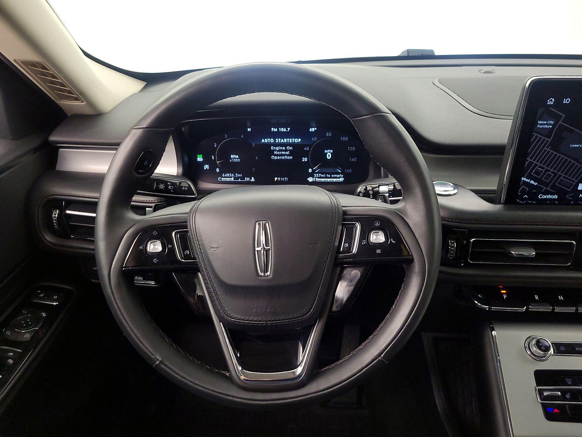Thumbnail: 2022 Lincoln Aviator - 10