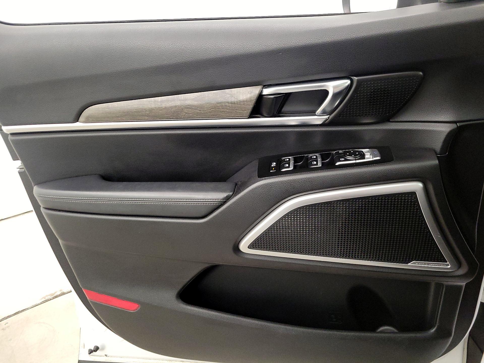 Thumbnail: 2020 Kia Telluride - 12