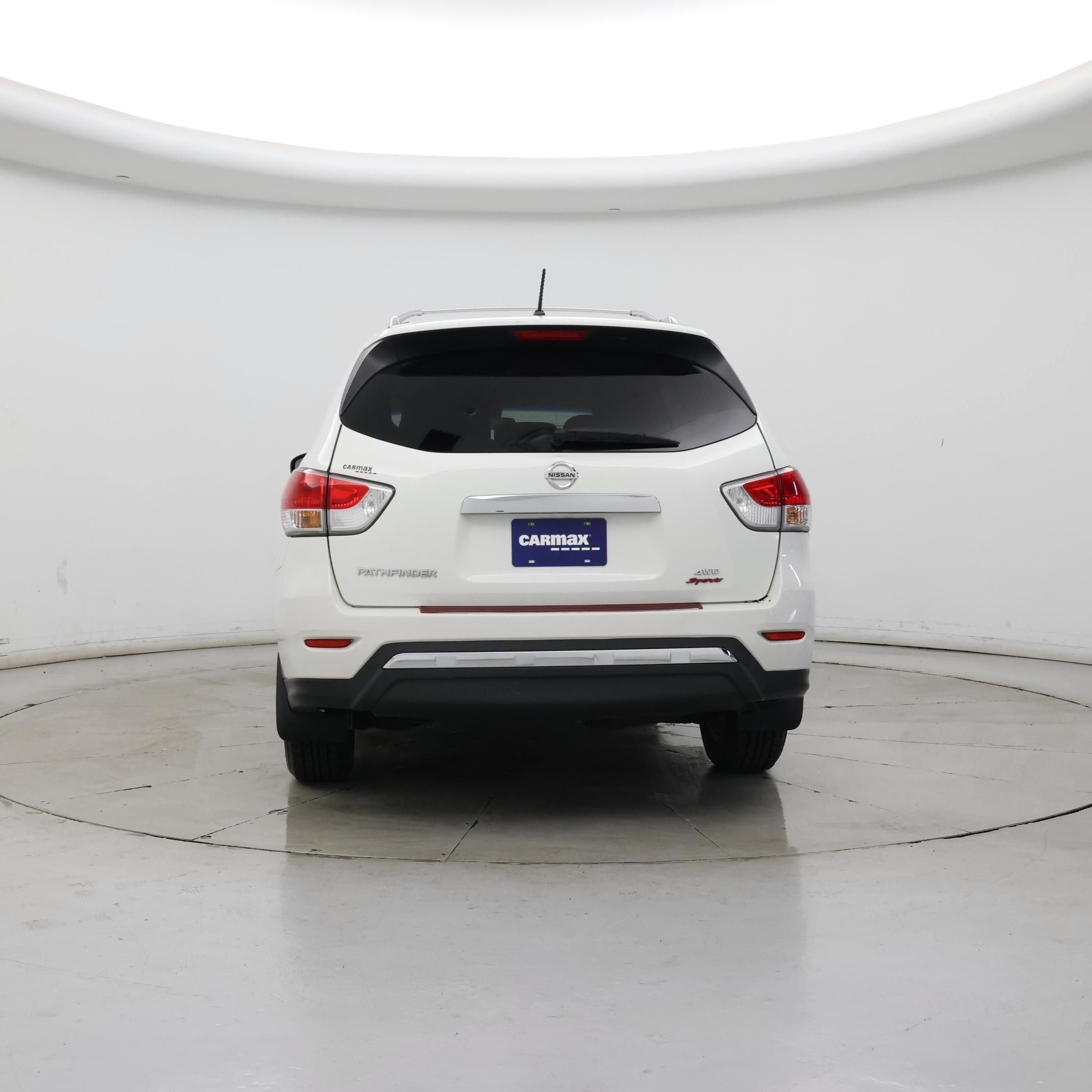 Thumbnail: 2016 Nissan Pathfinder - 6