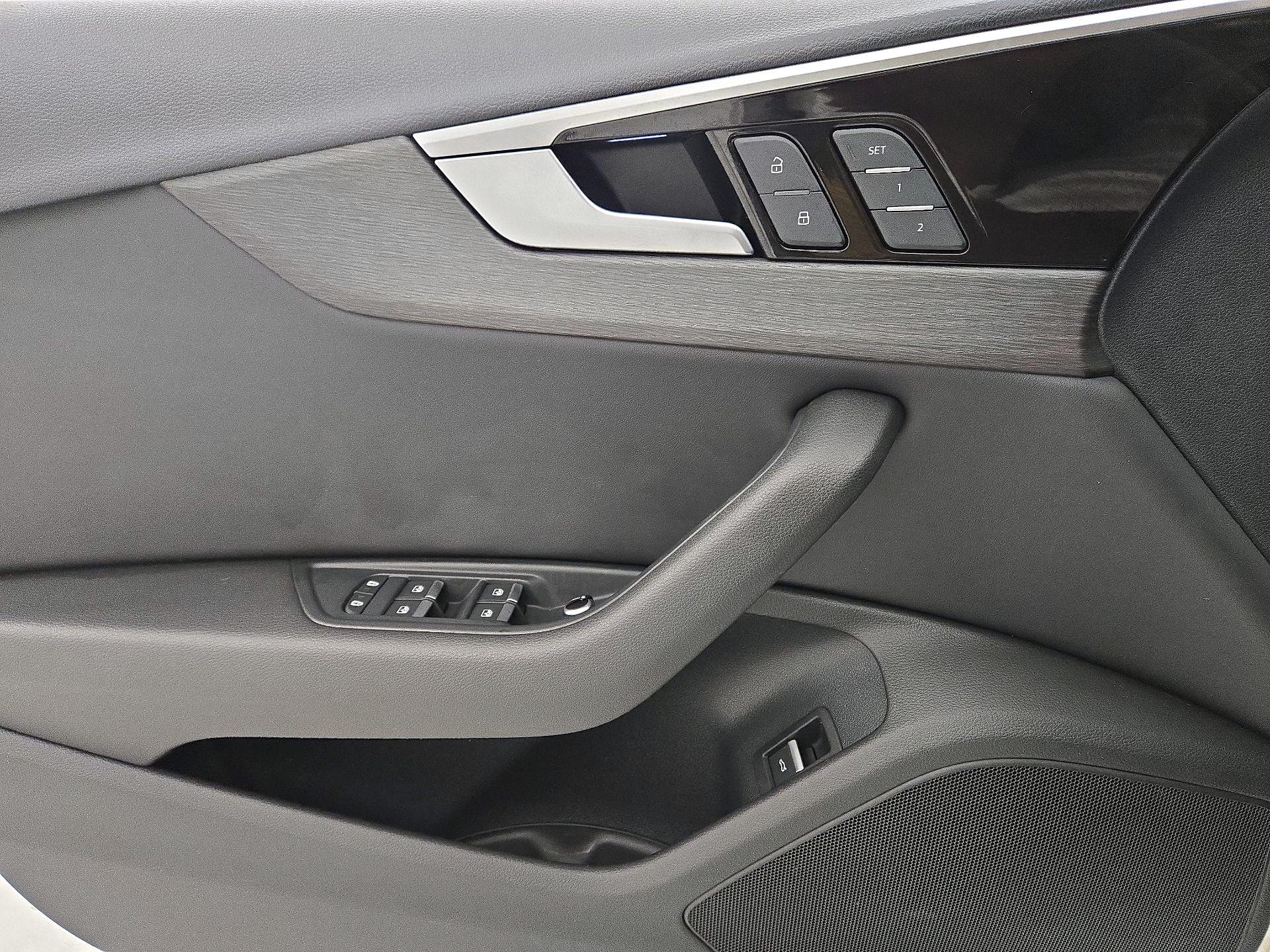 Thumbnail: 2020 Audi A4 - 12