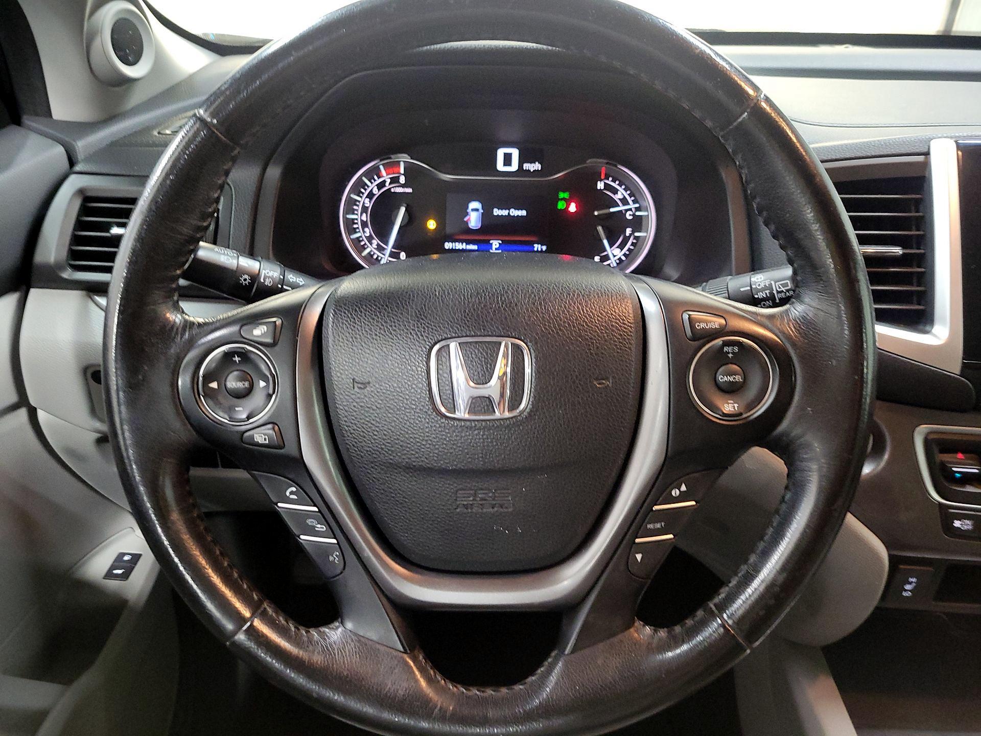 Thumbnail: 2016 Honda Pilot - 10