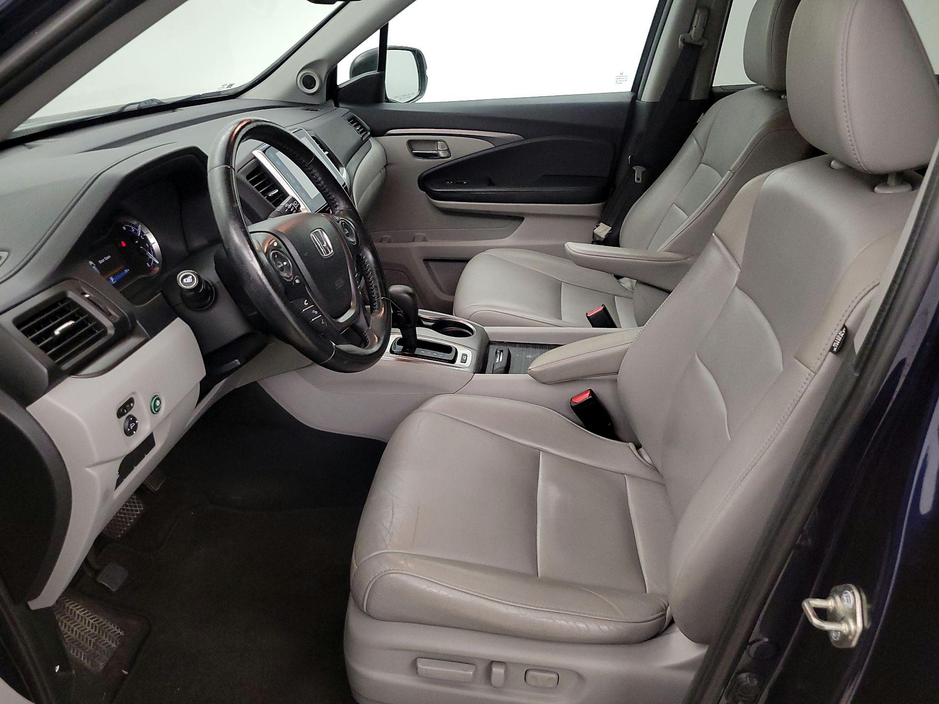 Thumbnail: 2016 Honda Pilot - 11