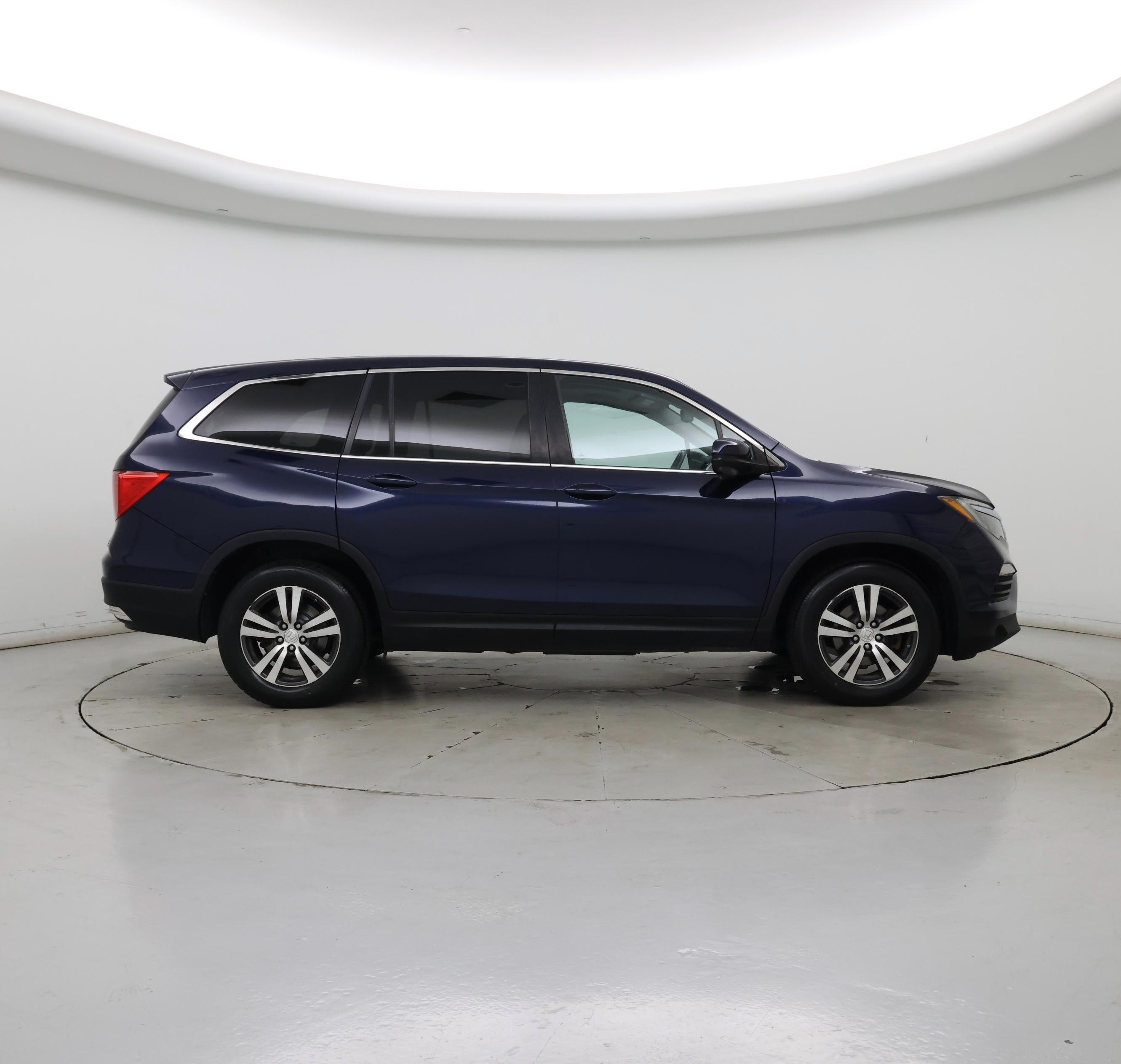 Thumbnail: 2016 Honda Pilot - 7
