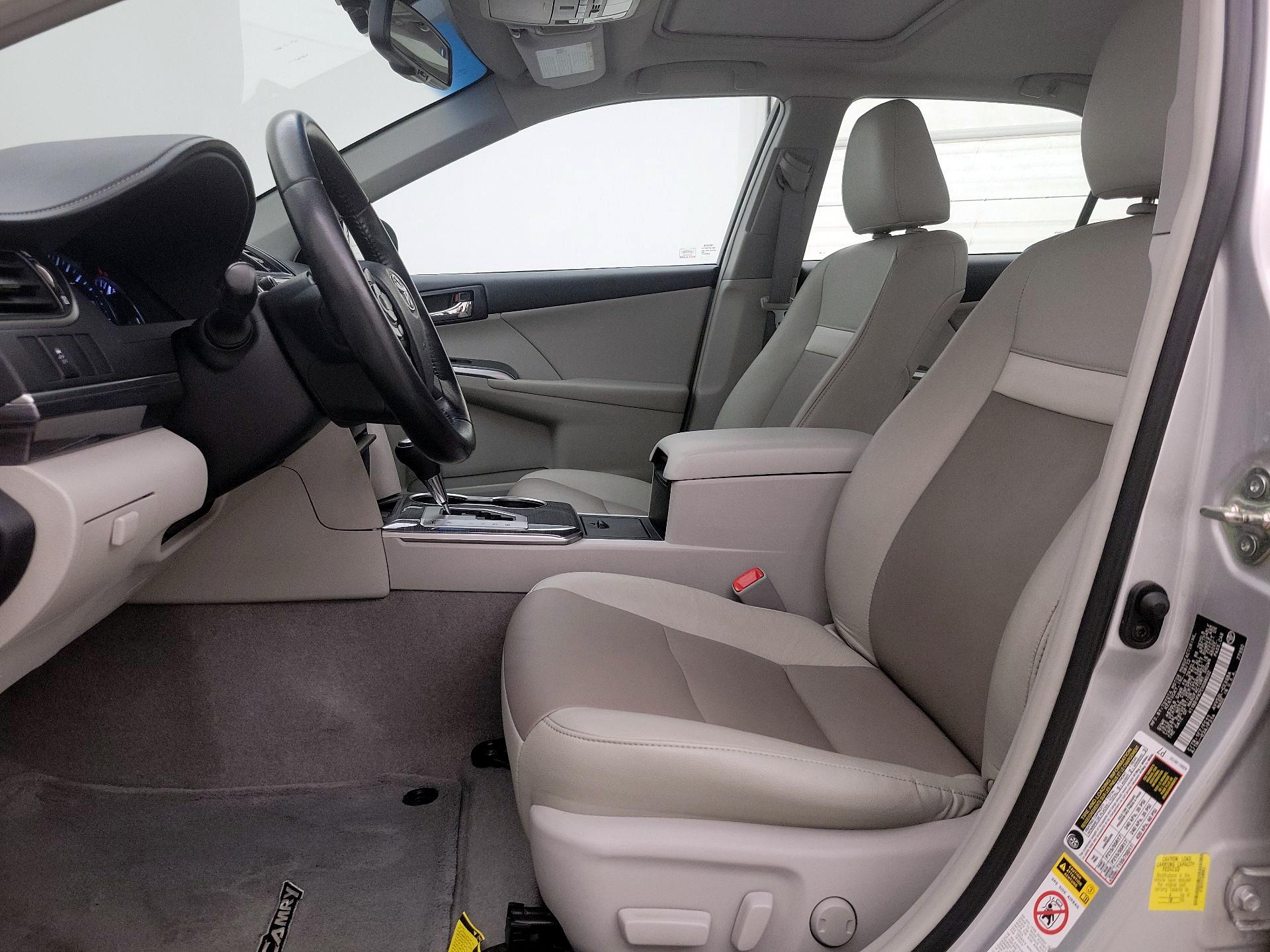 Thumbnail: 2014 Toyota Camry - 11