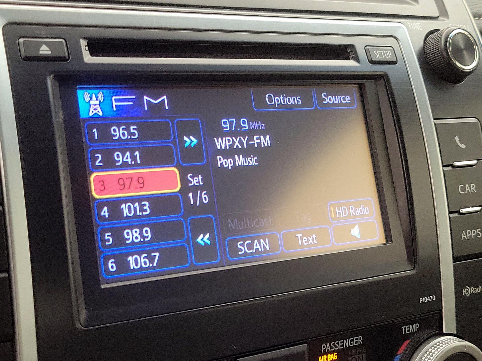 Thumbnail: 2014 Toyota Camry - 16