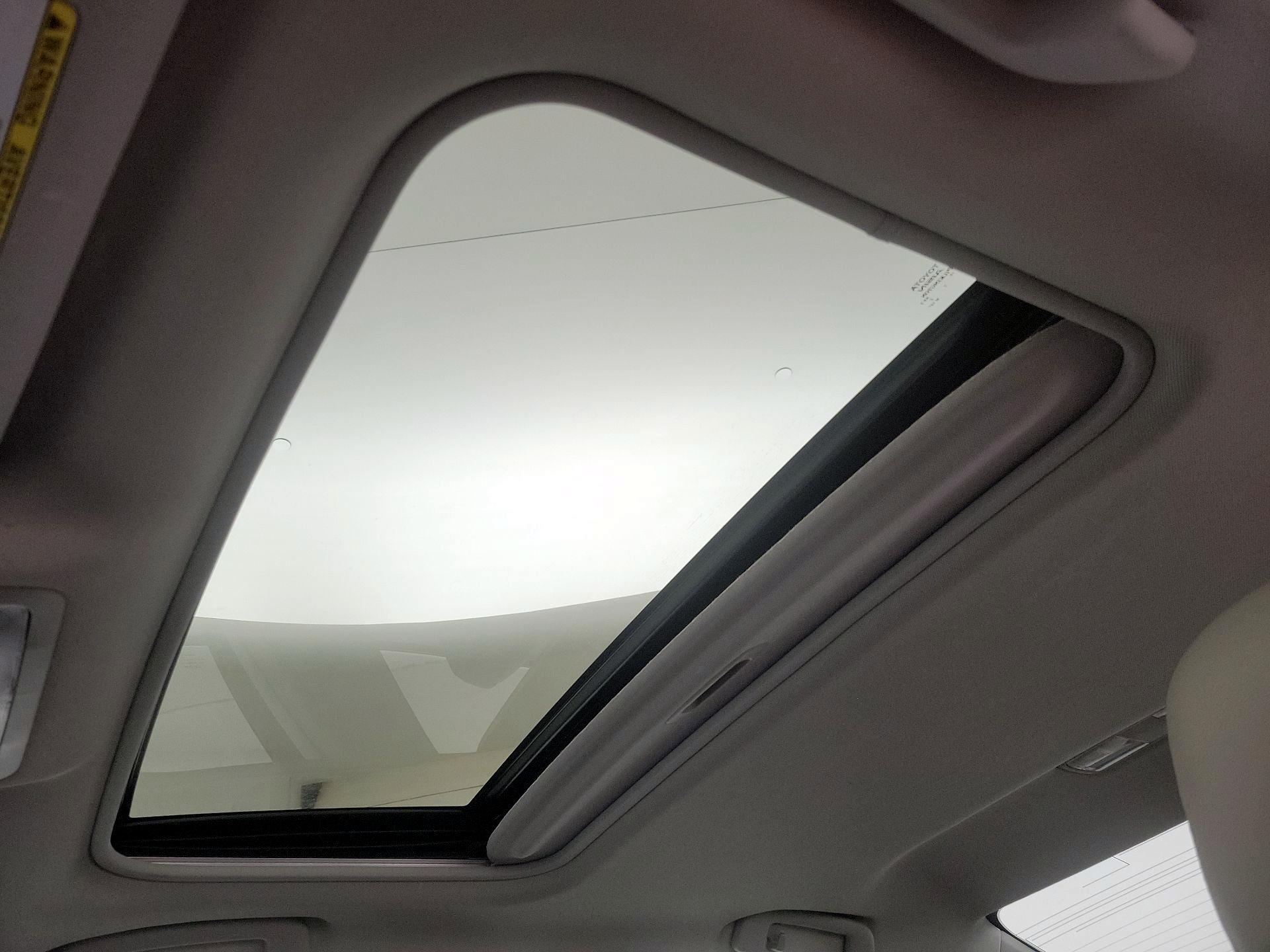 Thumbnail: 2014 Toyota Camry - 20
