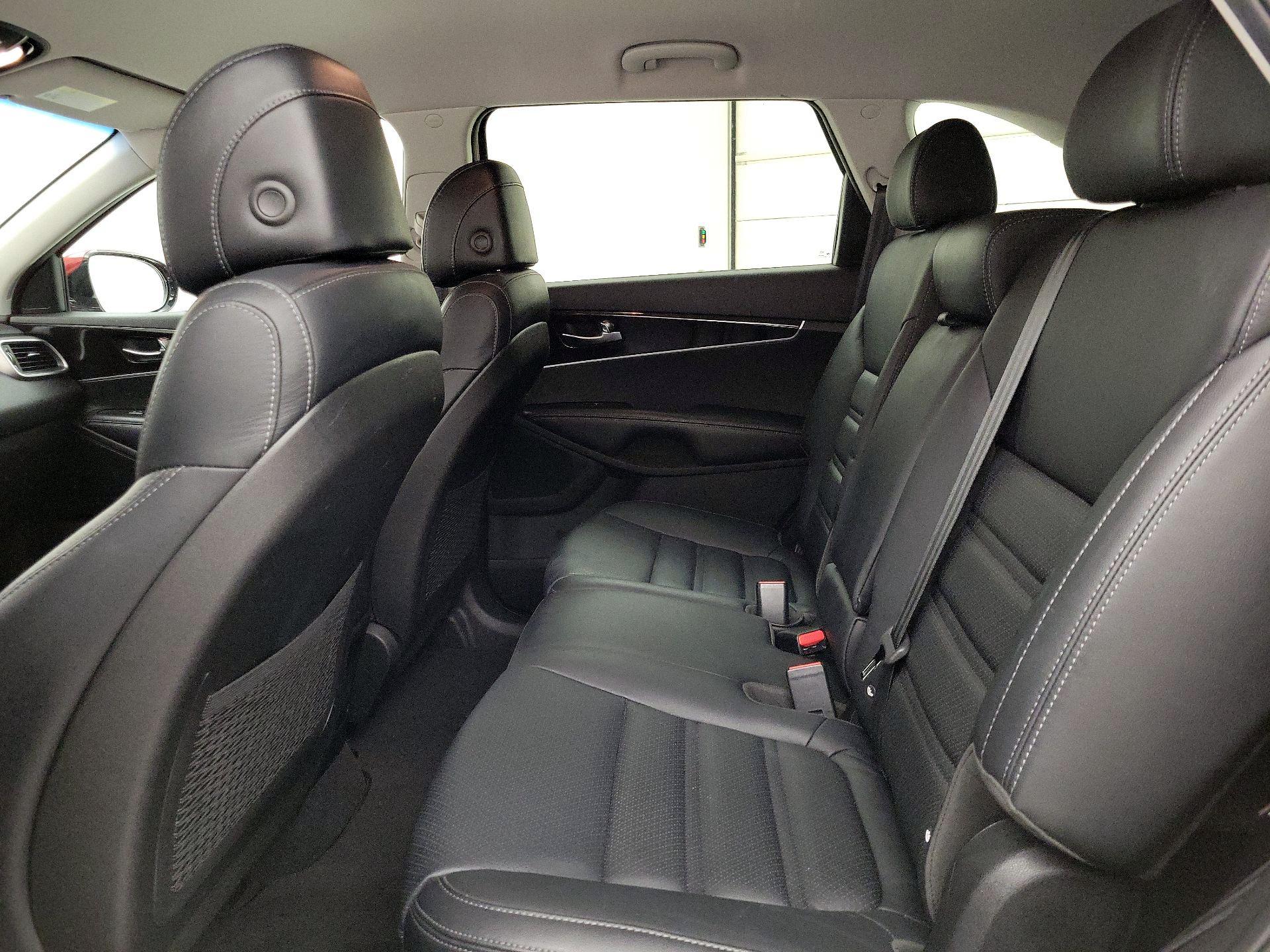 Thumbnail: 2017 Kia Sorento - 19