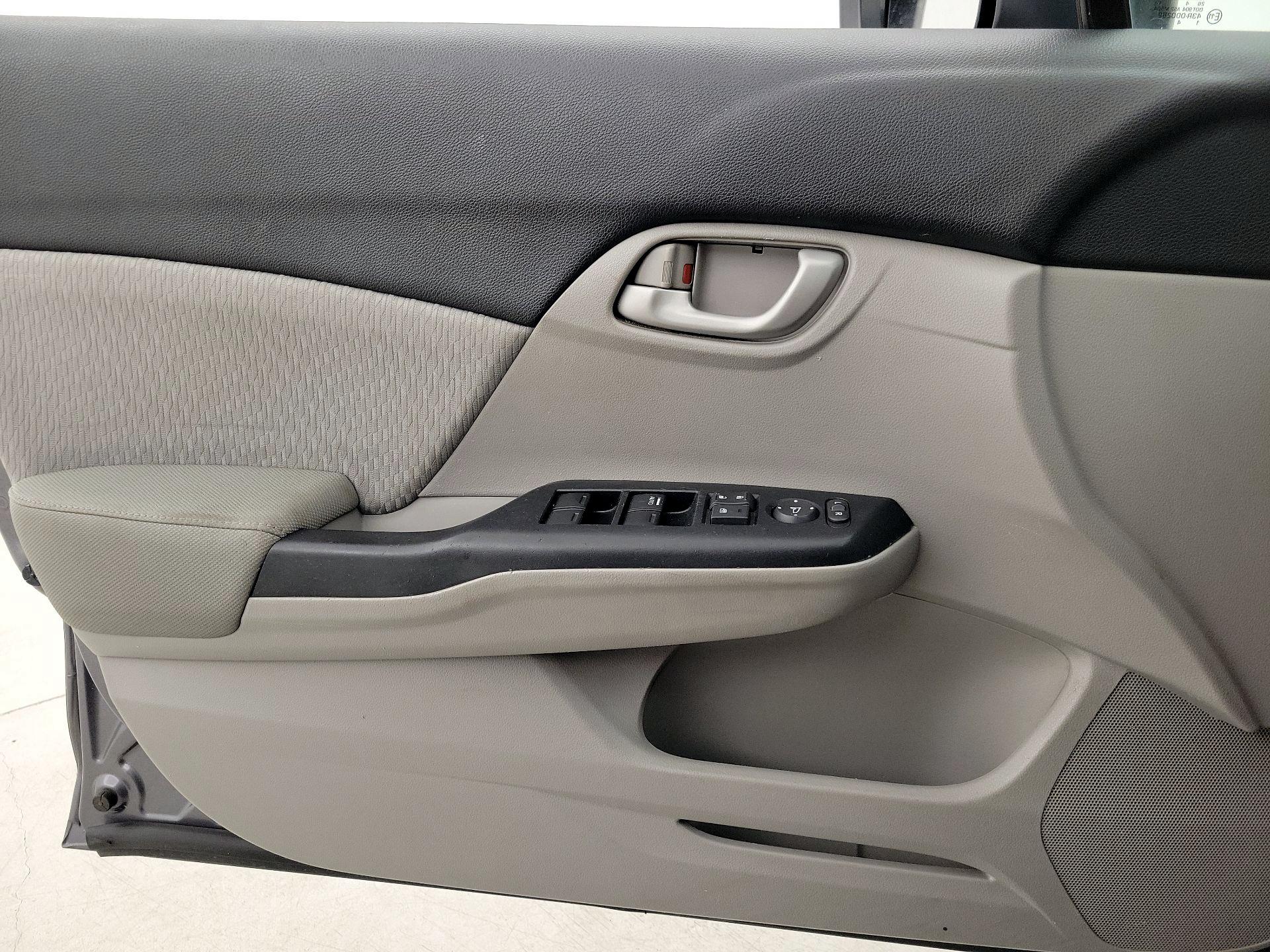 Thumbnail: 2014 Honda Civic - 12