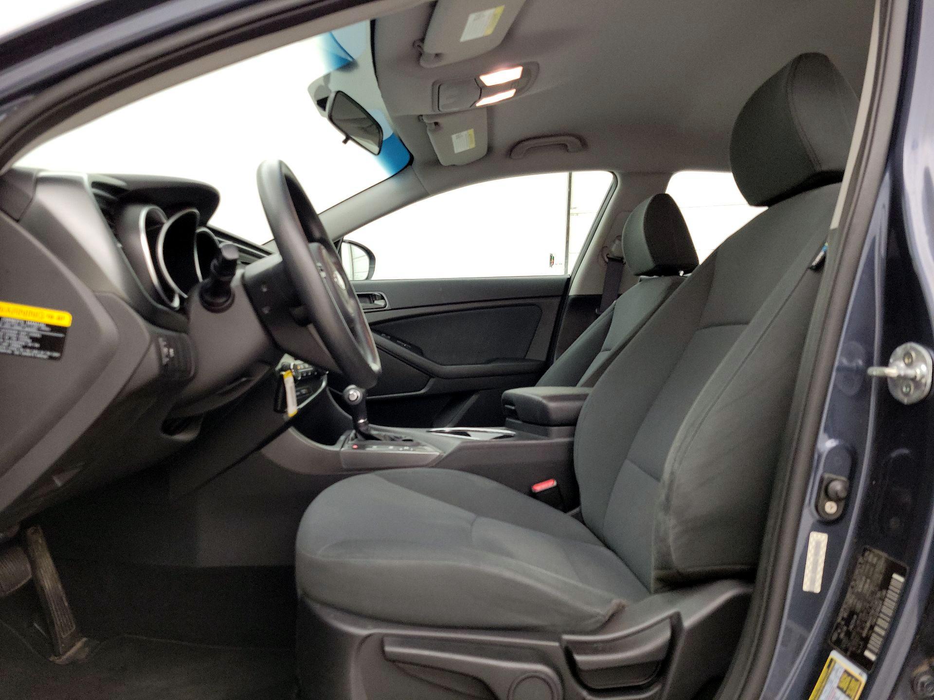 Thumbnail: 2015 Kia Optima - 11