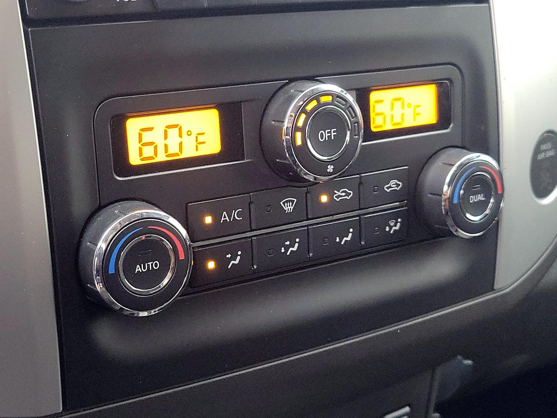 Thumbnail: 2015 Nissan Frontier - 16
