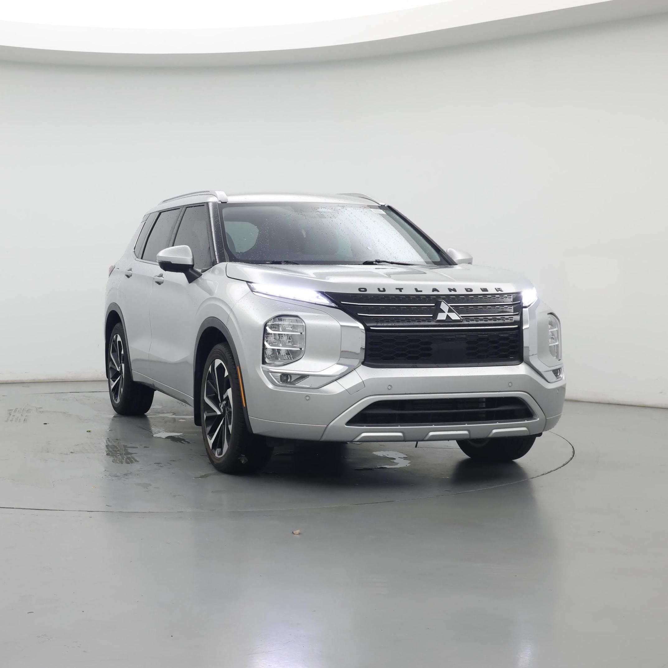 Thumbnail: 2023 Mitsubishi Outlander - 5