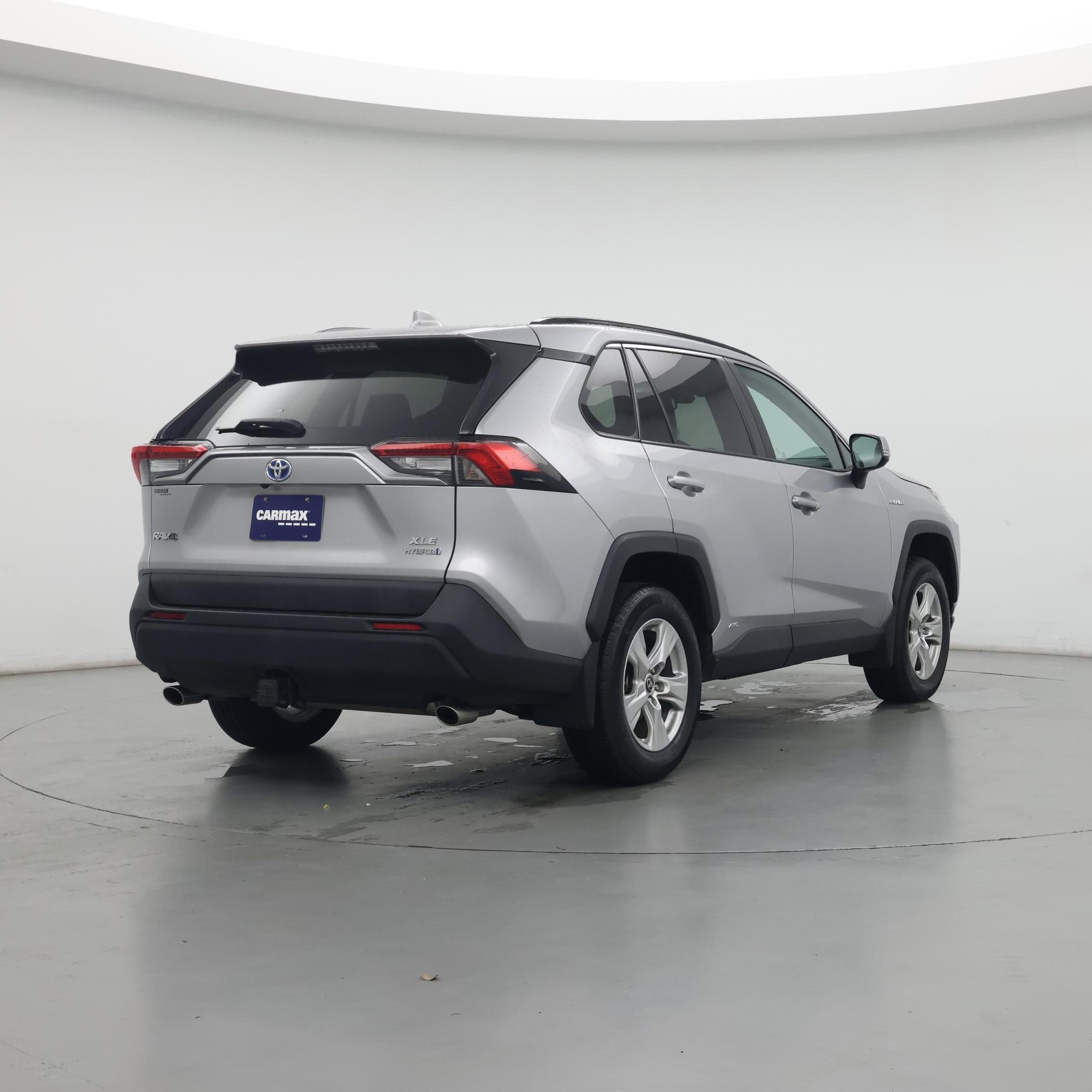 Thumbnail: 2021 Toyota RAV4 - 8