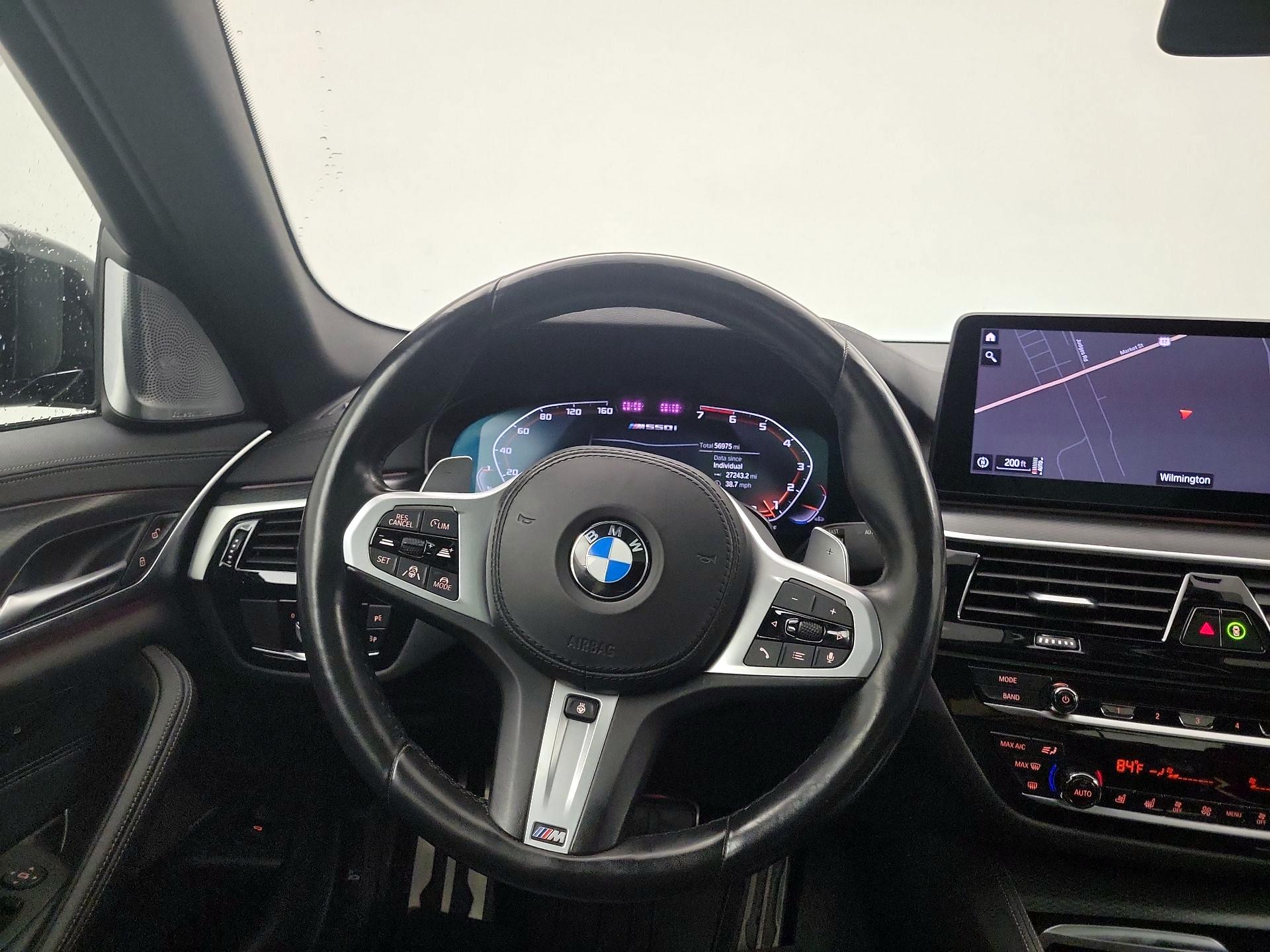 Thumbnail: 2021 BMW 5 Series - 10