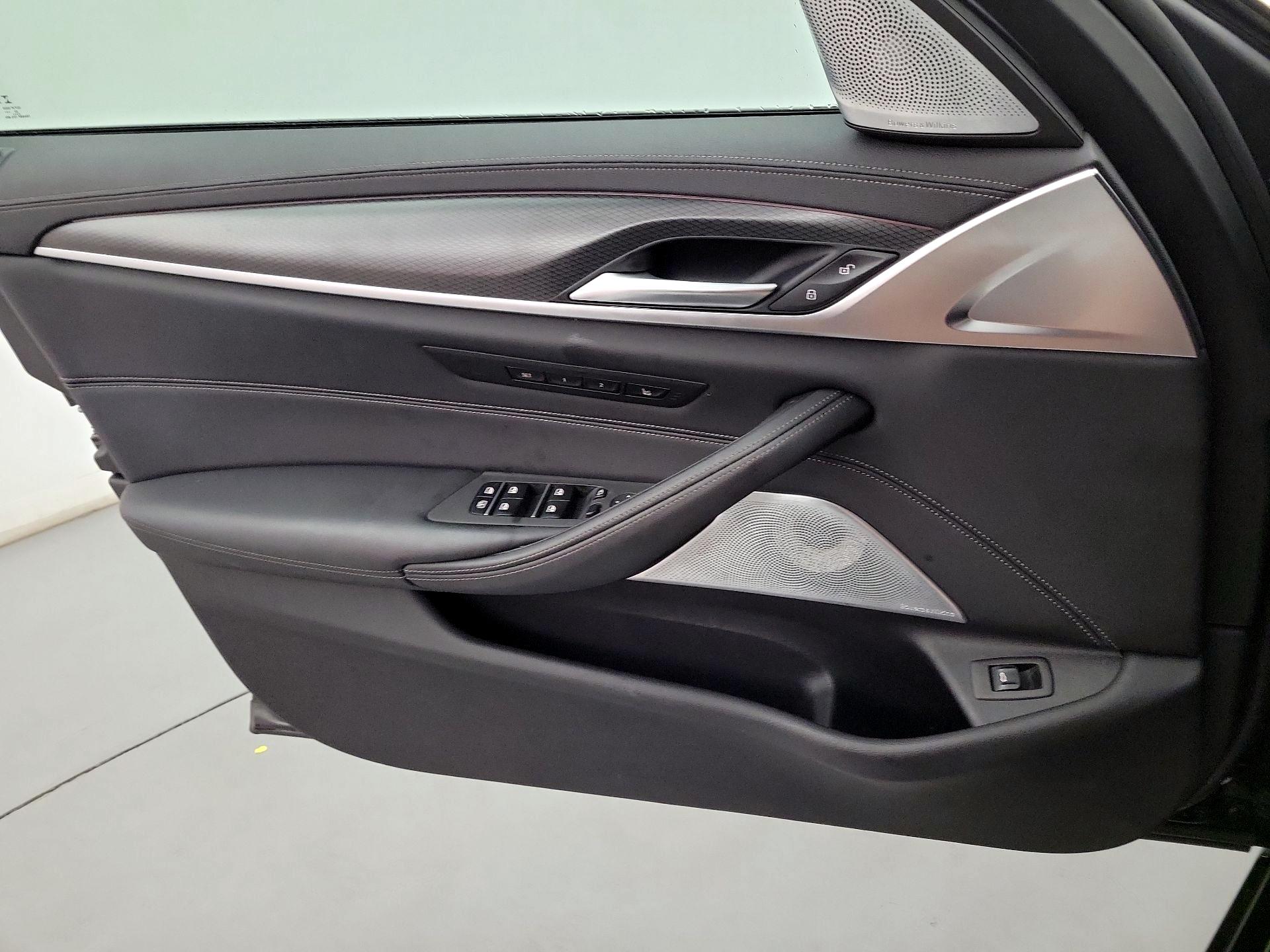 Thumbnail: 2021 BMW 5 Series - 12