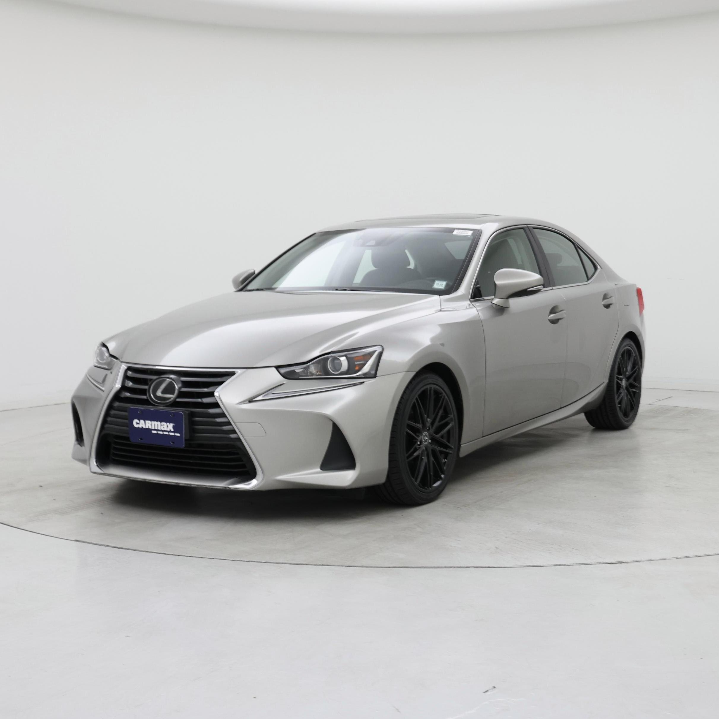 Thumbnail: 2018 Lexus IS - 4