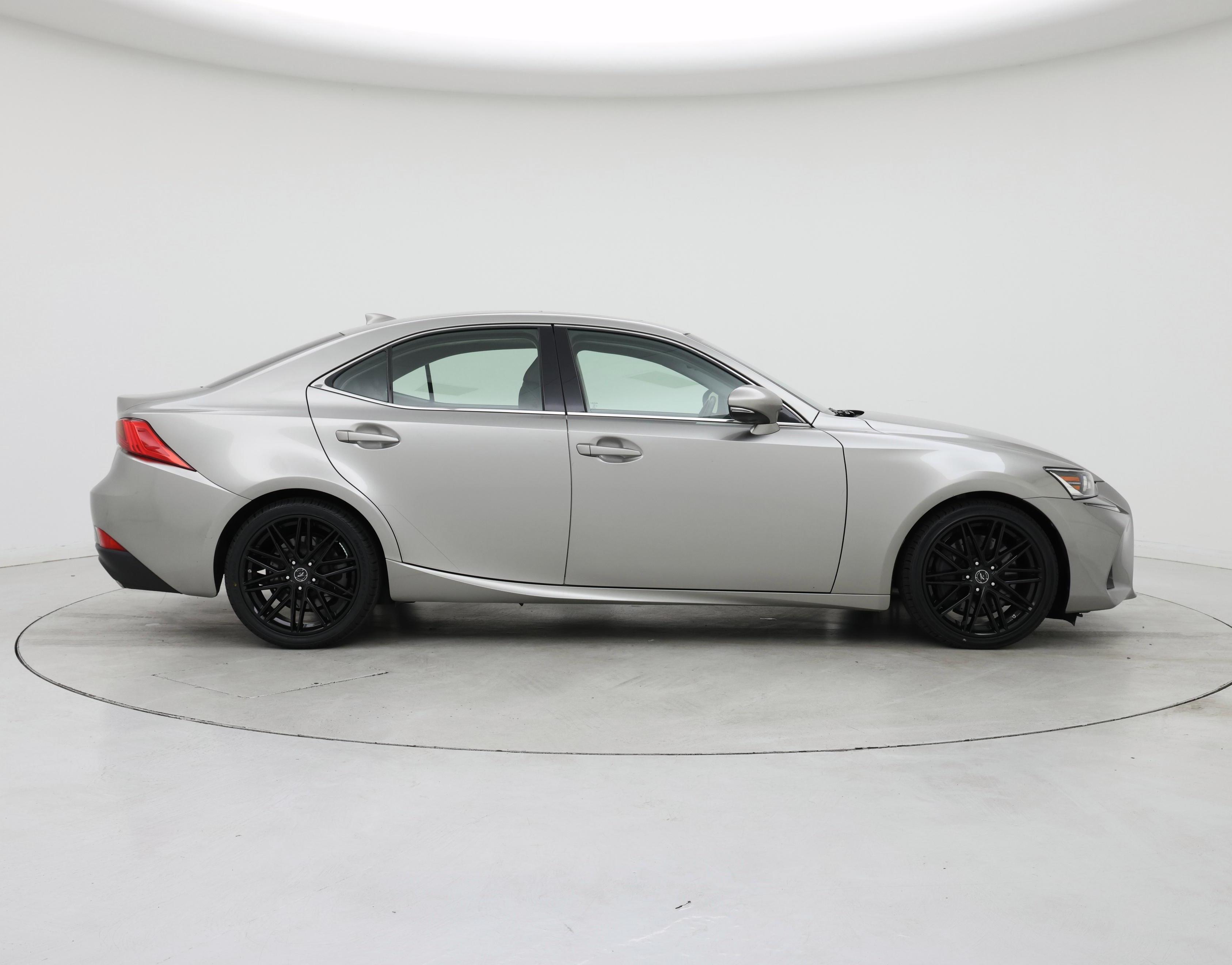 Thumbnail: 2018 Lexus IS - 7