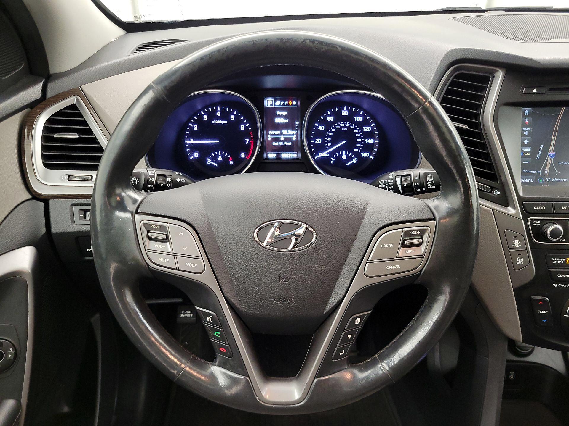 Thumbnail: 2017 Hyundai Santa Fe - 10